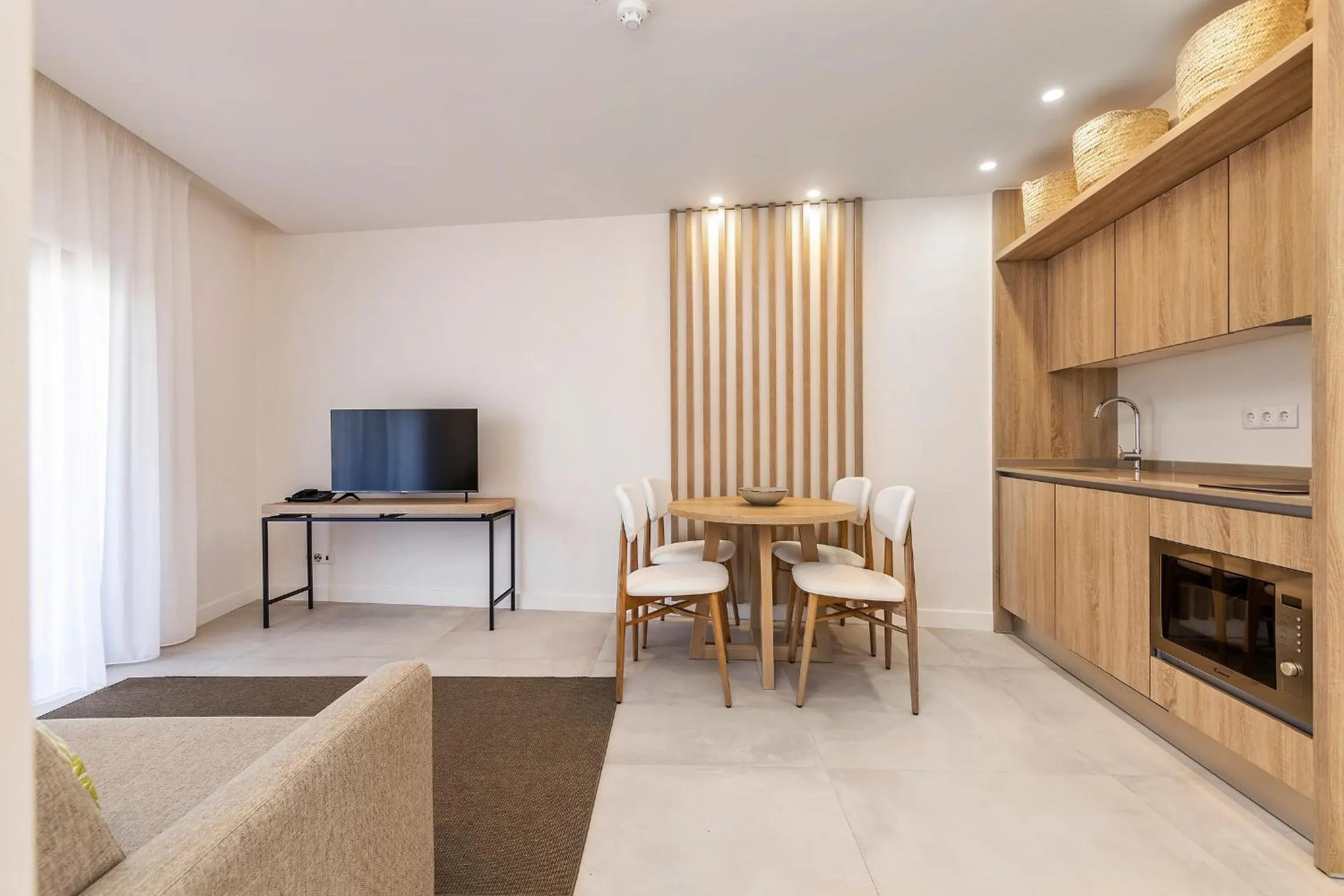 Sea View Deluxe One-Bedroom Apartment in Clube Maria Luisa