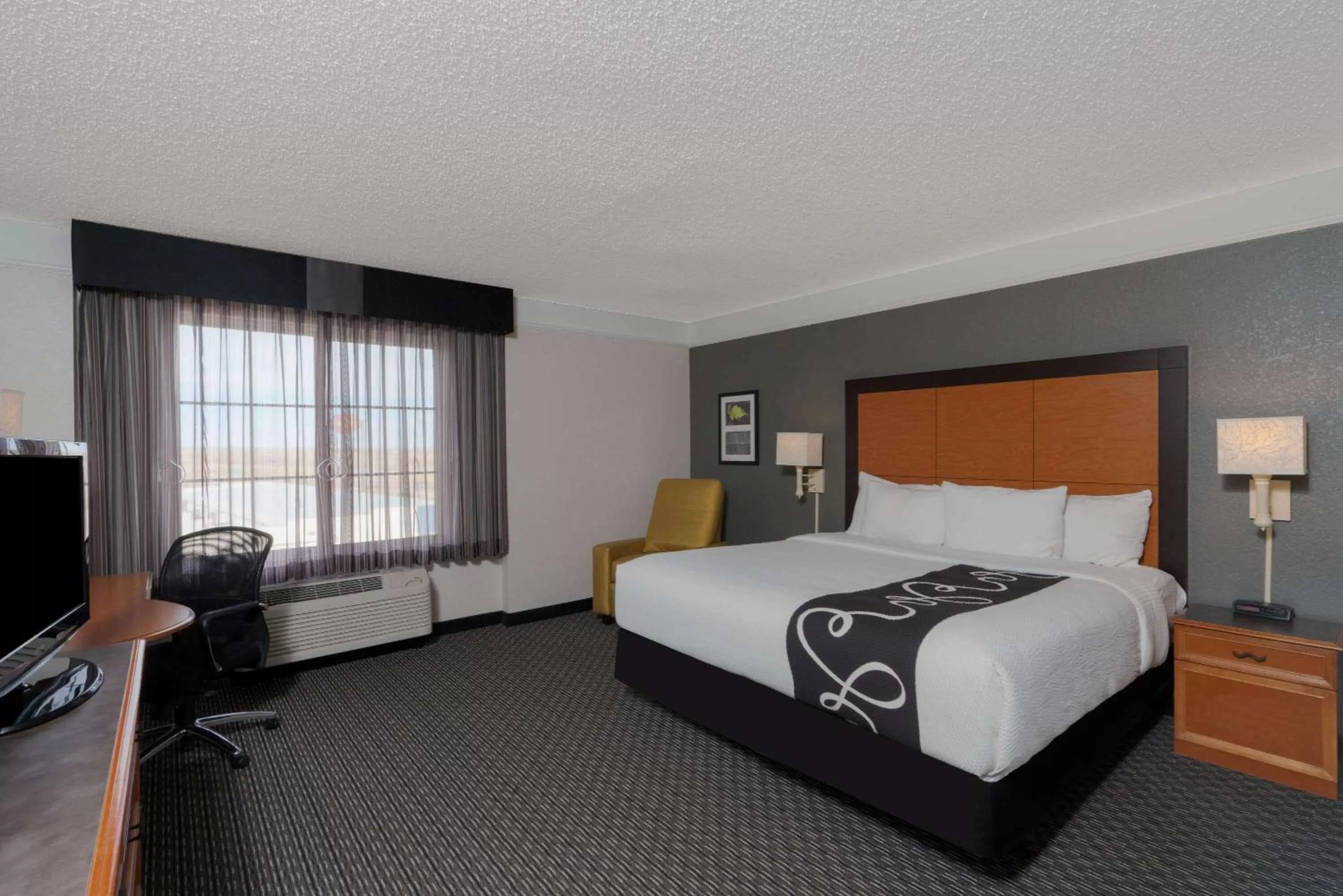 King Room - Disability Access in La Quinta by Wyndham Pueblo