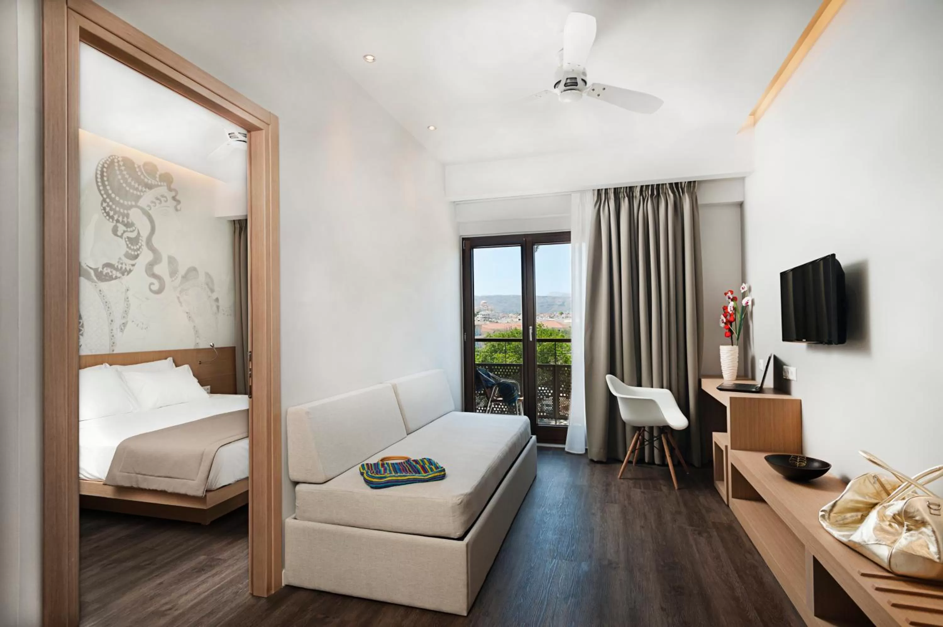 Suite - single occupancy in Kriti Hotel