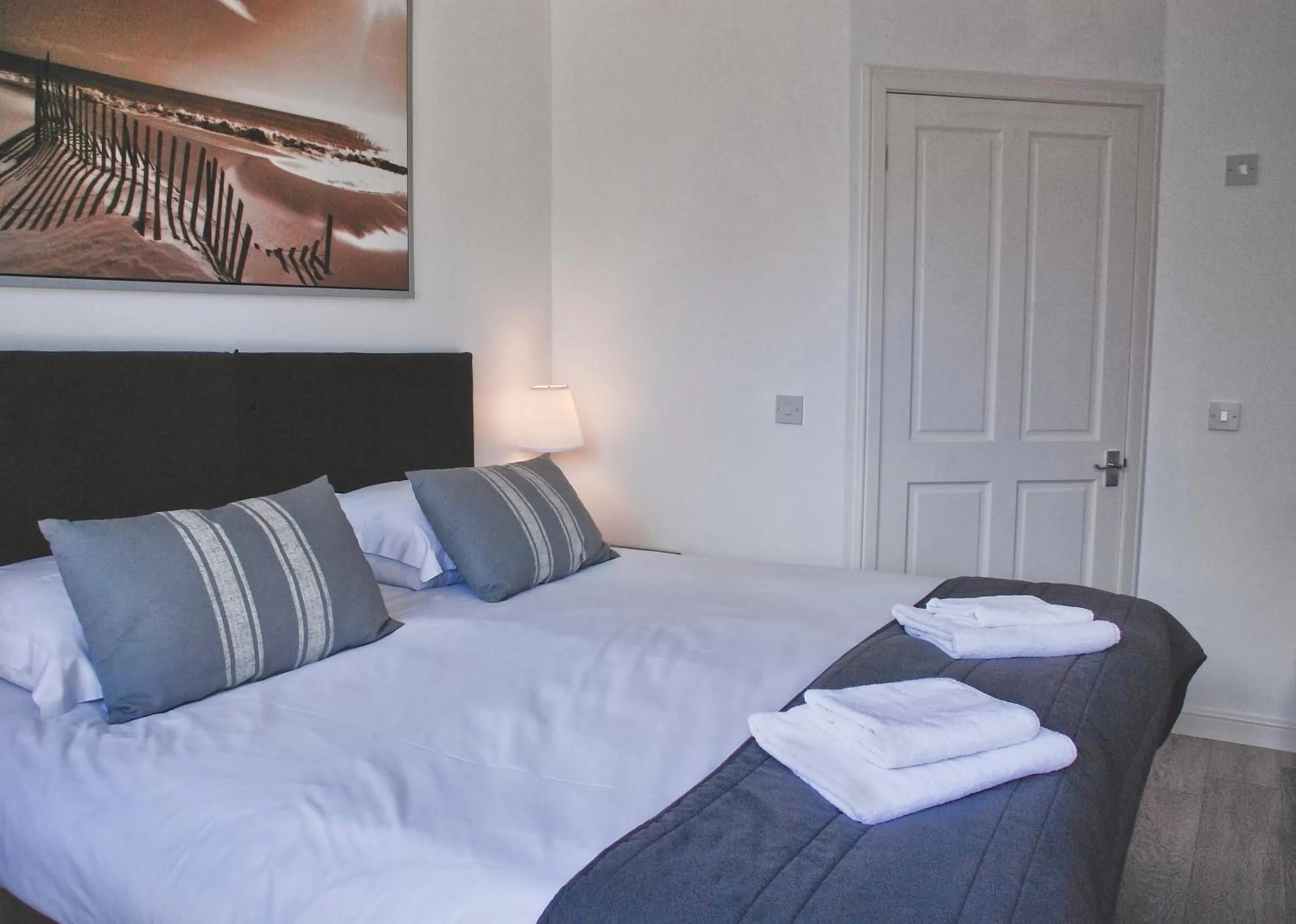 Double or Twin Room - single occupancy in Miller House Courtyard