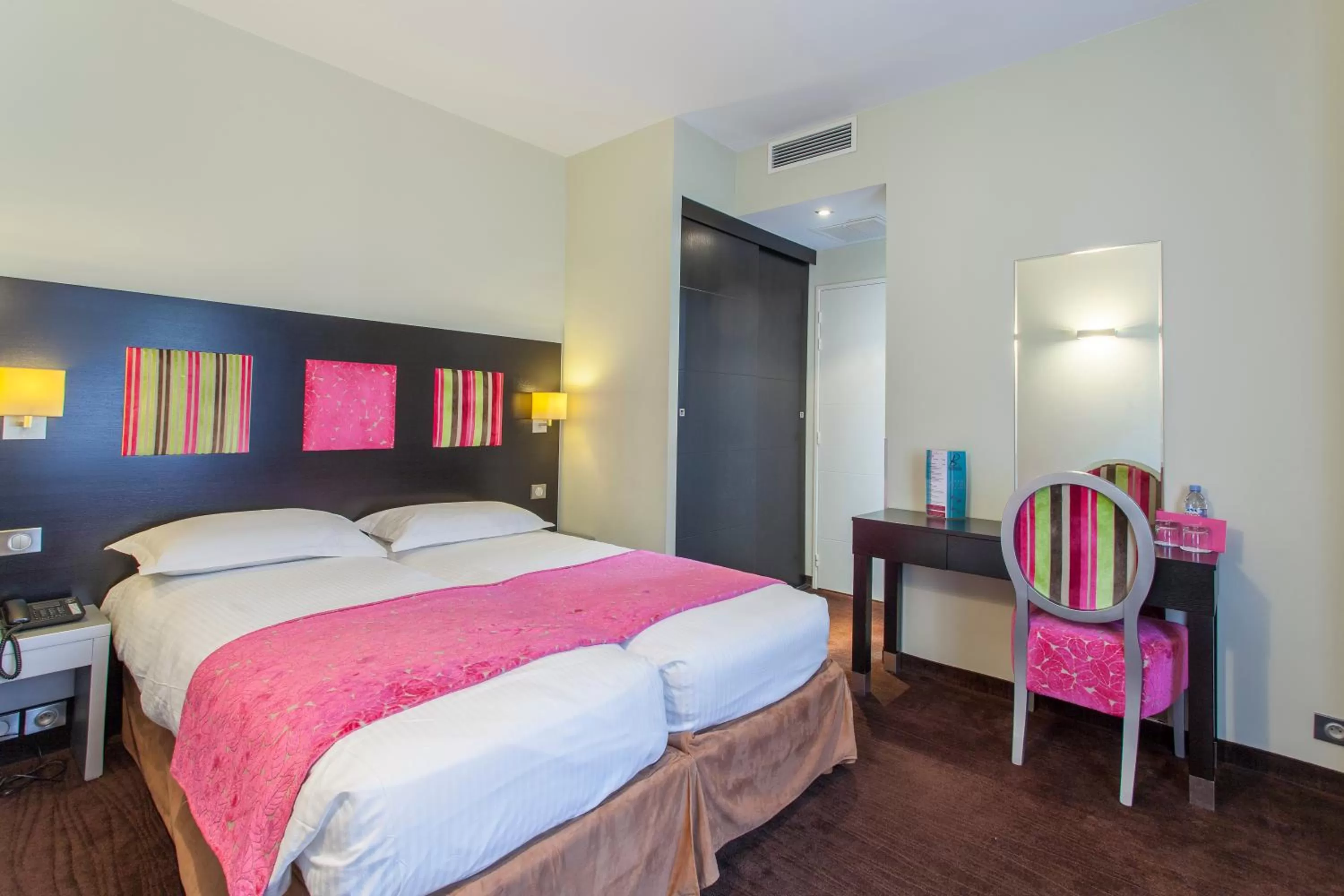 Standard Twin Room in Hôtel Baptistin