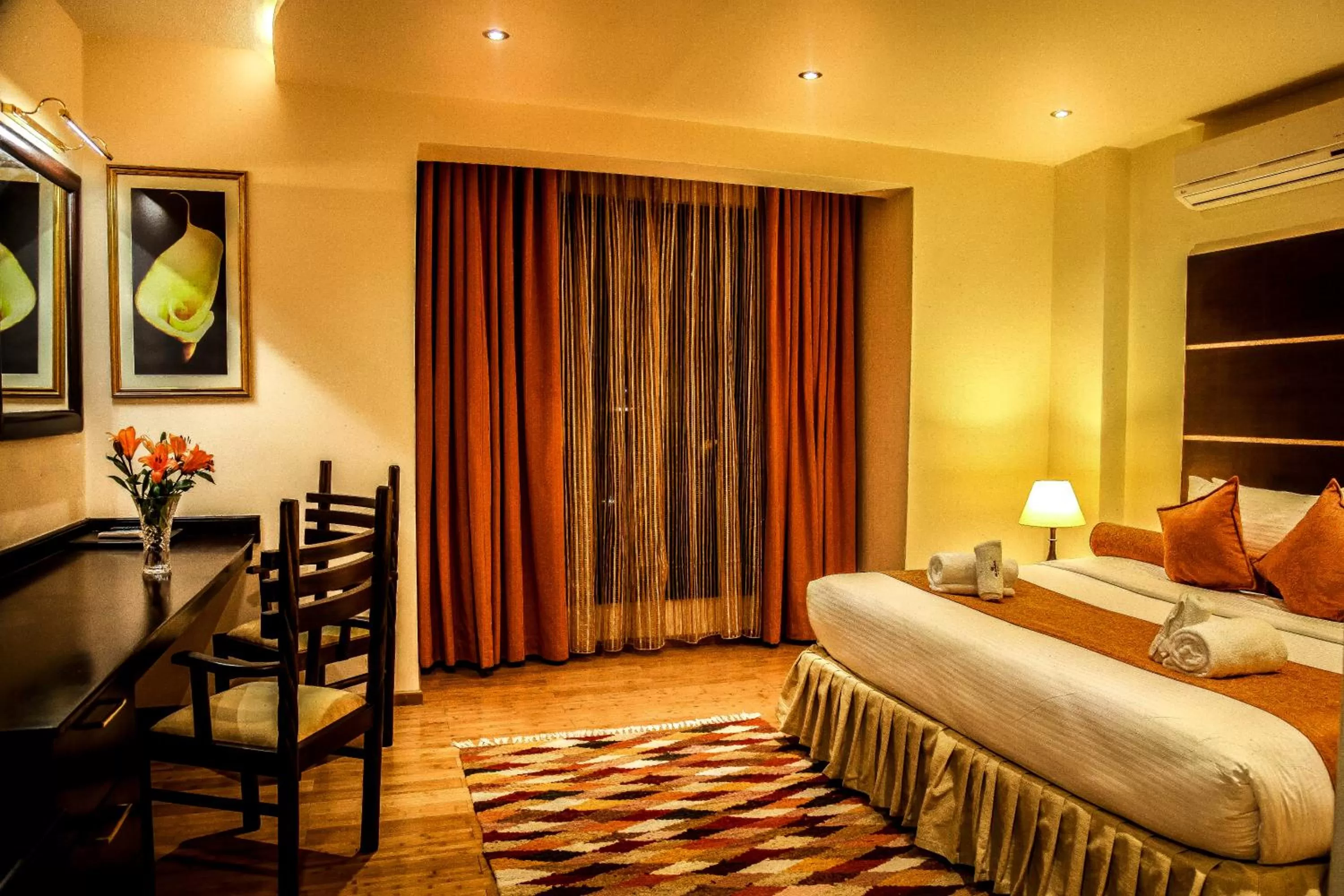 Deluxe Double Room - single occupancy in The Monarch Hotel