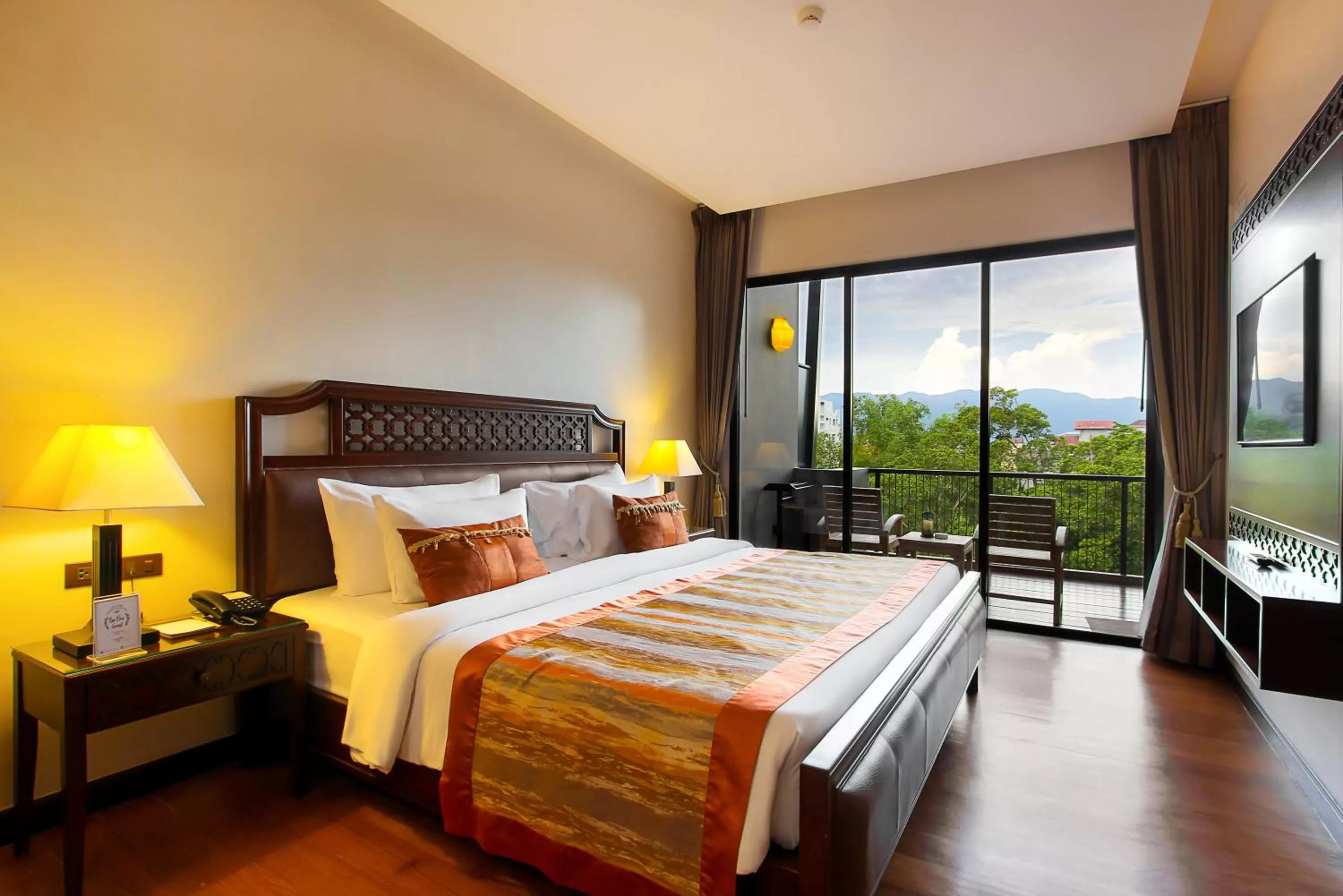 Suite with Private Bath in Rimnaam Klangchan Hotel - SHA Plus