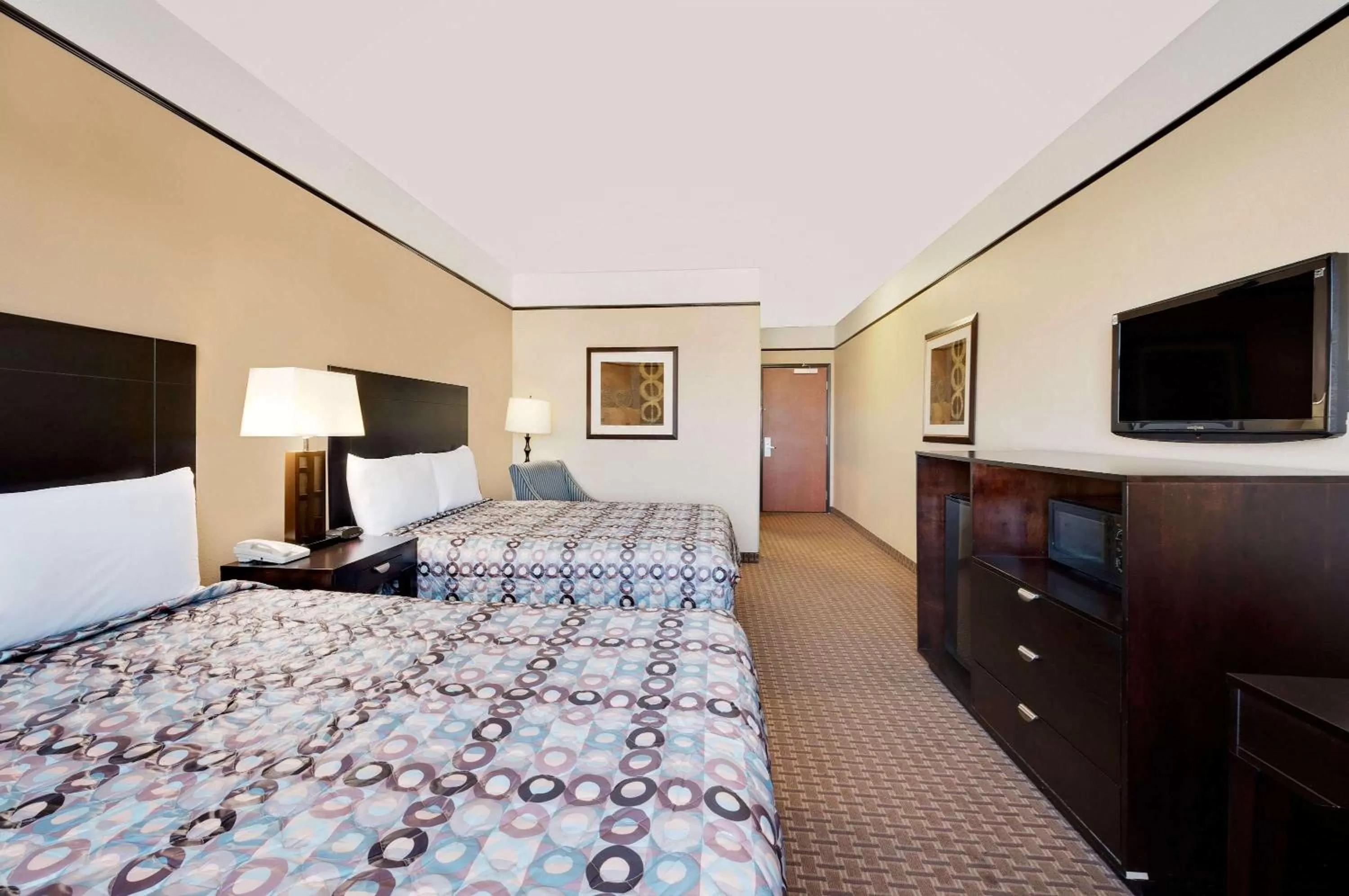 2 Queen Beds, Mobility Accessible Room, Walk-In Shower, Non-Smoking
 in Super 8 by Wyndham Odessa TX