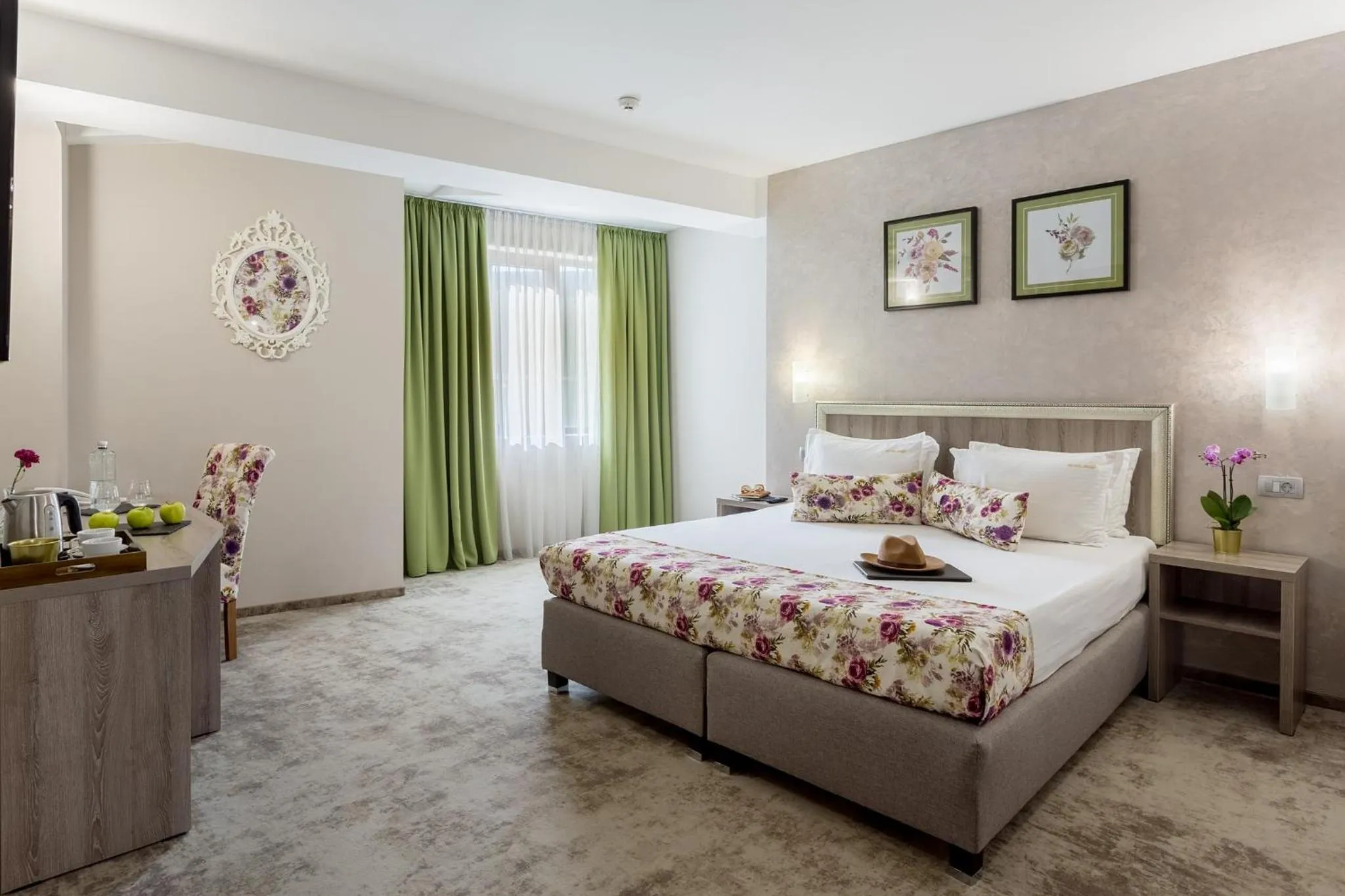 Suite in Prestige Boutique Hotel Craiova
