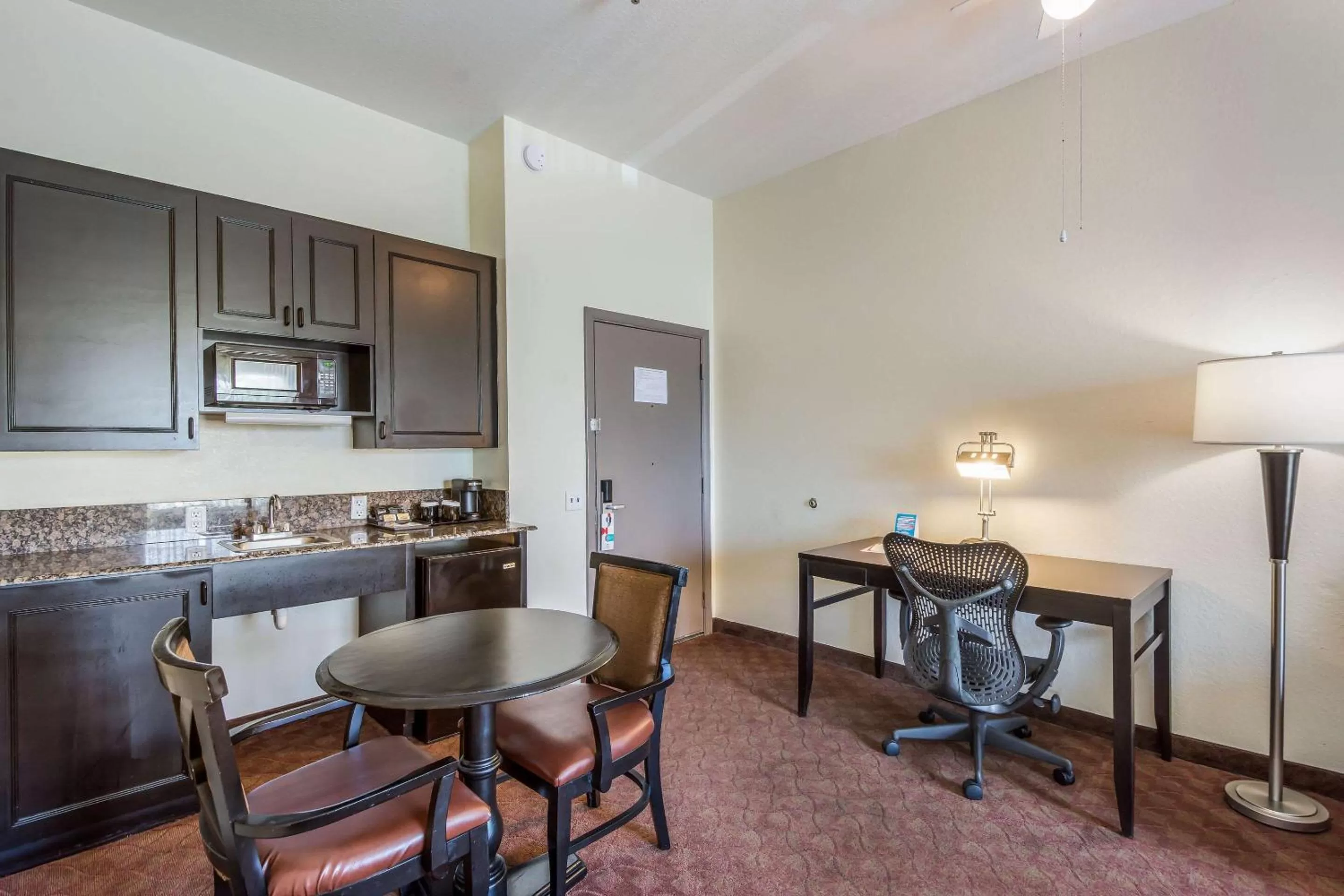 King Suite - Accessible/Non-Smoking in Clarion Inn & Suites Central Clearwater Beach