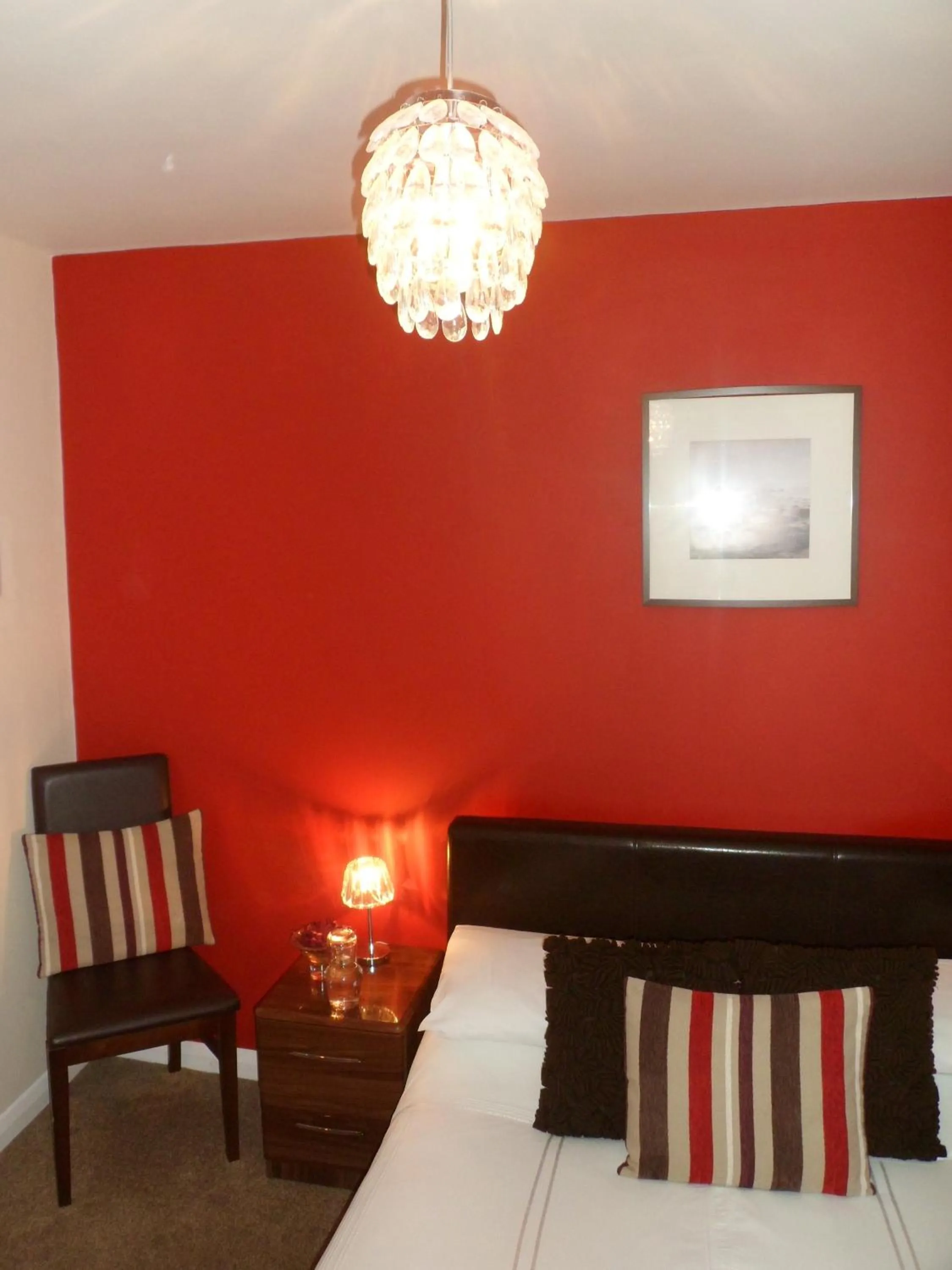 Single Room with Shared Bathroom in Senlac Guesthouse