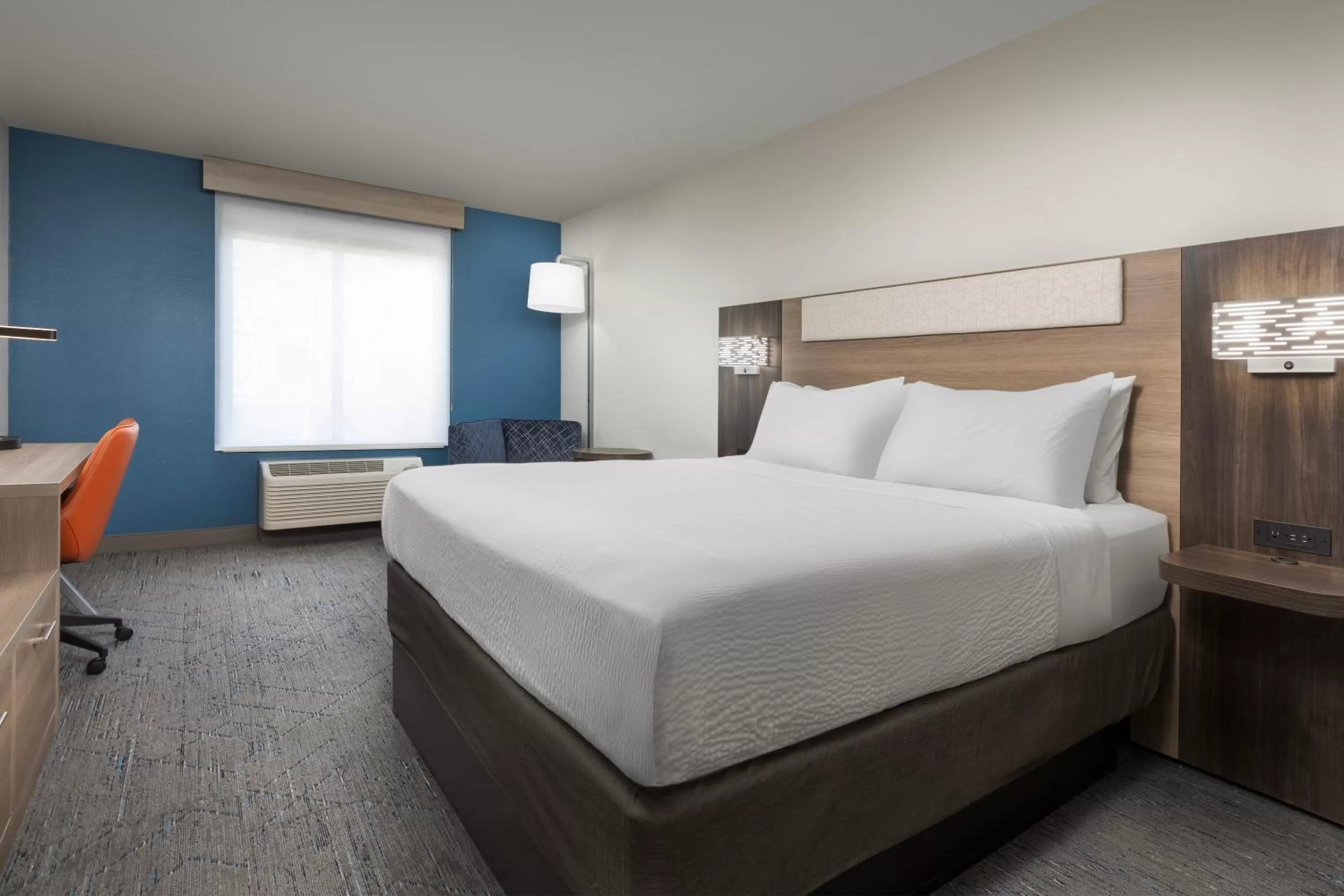 Standard King Room in Holiday Inn Express & Suites Superior by IHG