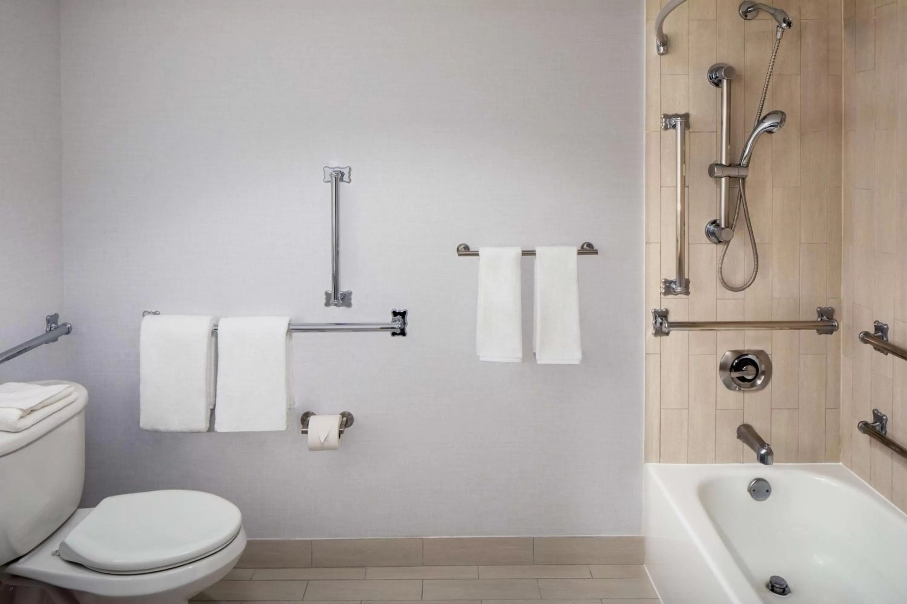 King Room with Accessible Tub - Disability Access in Hyatt Regency Morristown