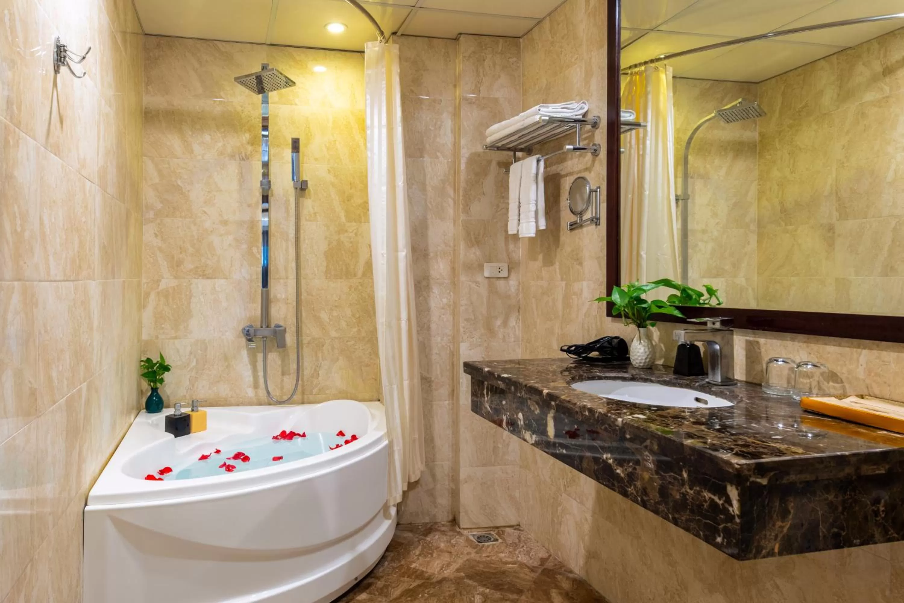 Deluxe Double Room with Balcony - single occupancy in Babylon Grand Hotel & Spa