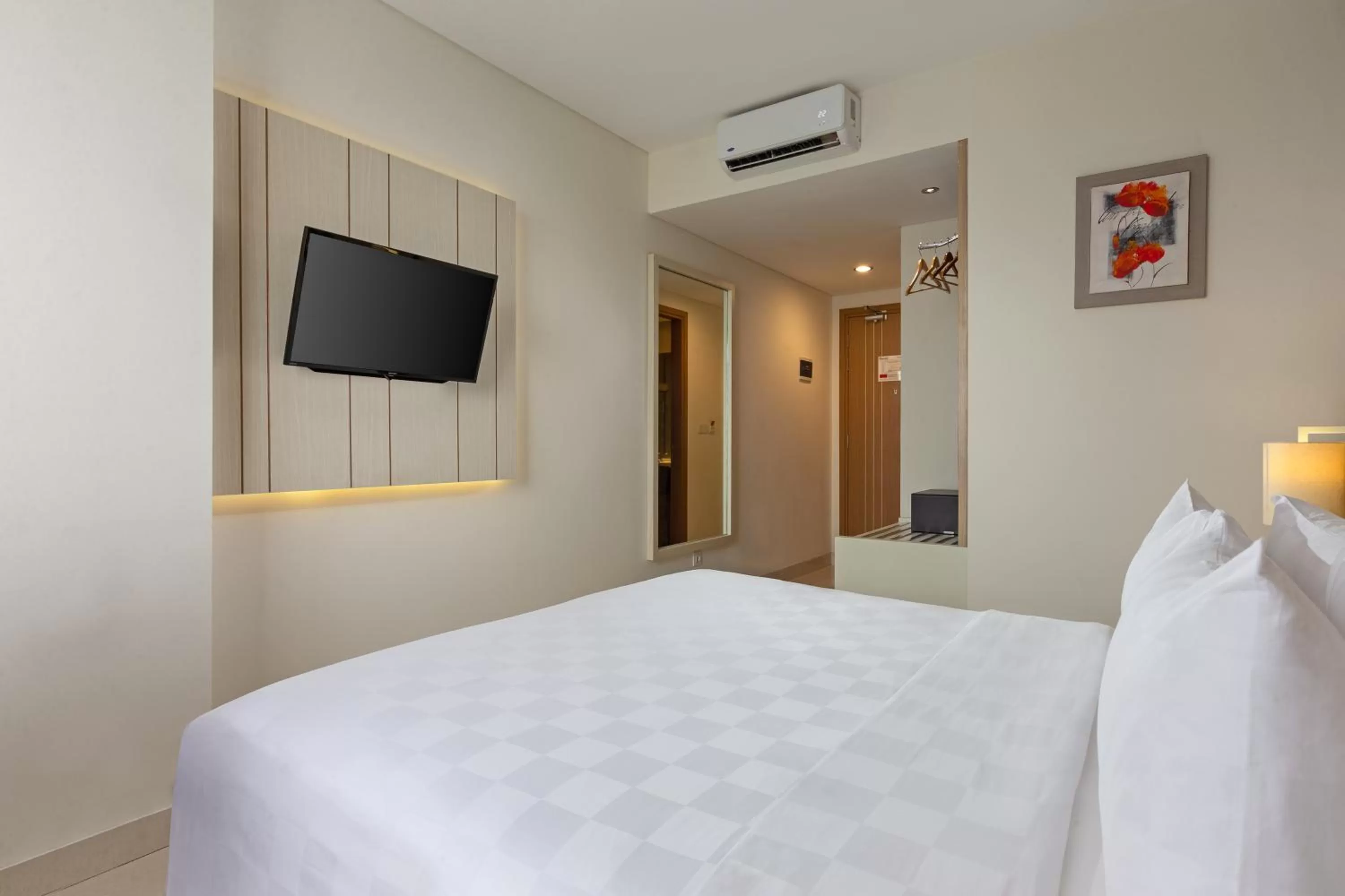 Deluxe King Room in Swiss-Belinn Gajah Mada Medan
