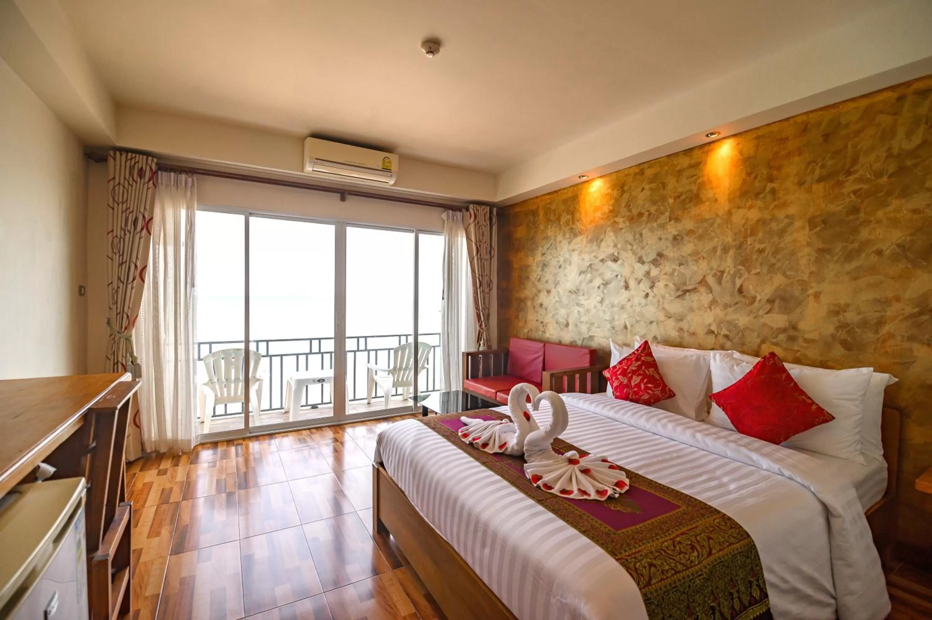 Deluxe Double Room with Balcony and Sea View in The Lord Nelson Hotel