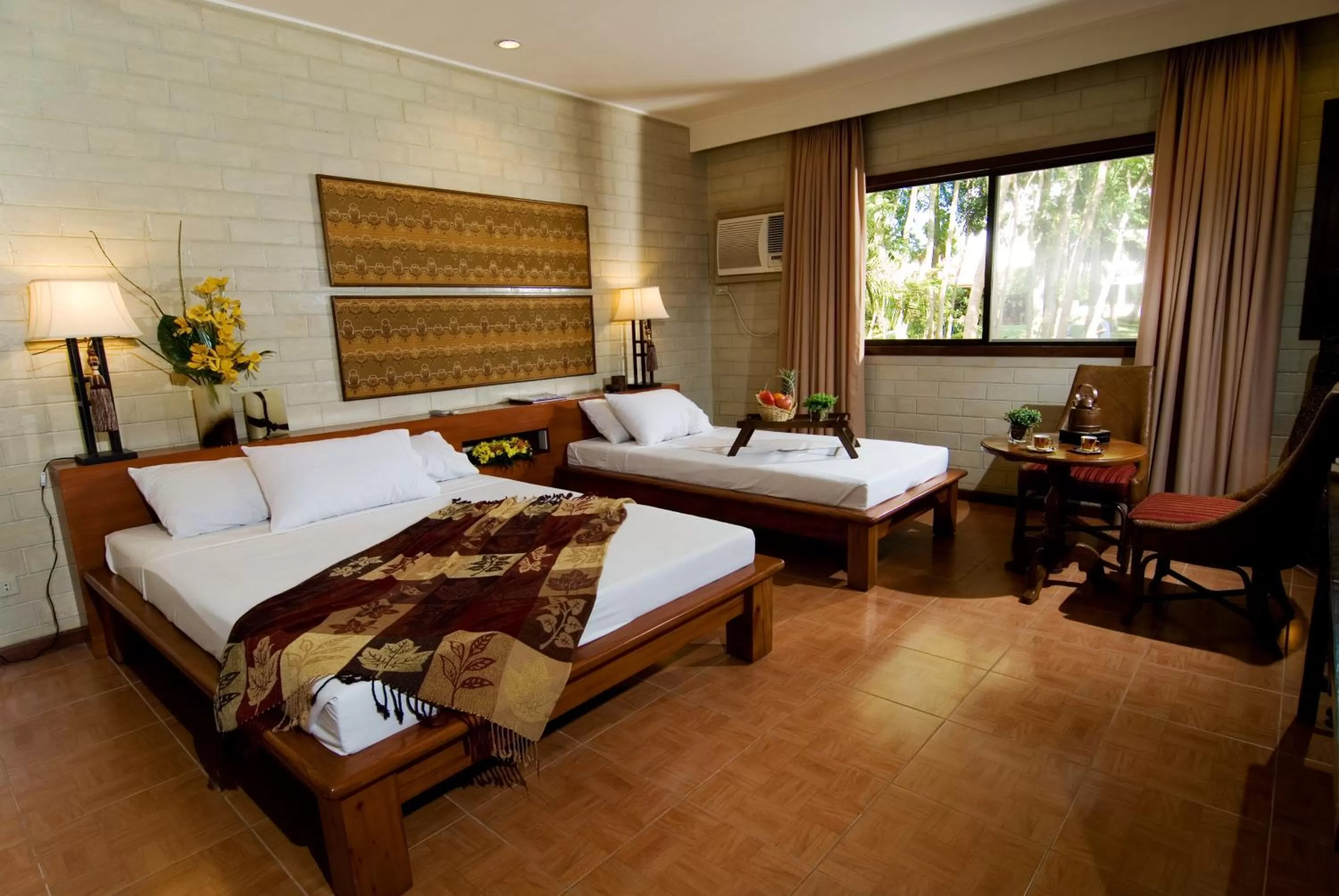 Grand Luxe Room in Cebu White Sands Resort and Spa