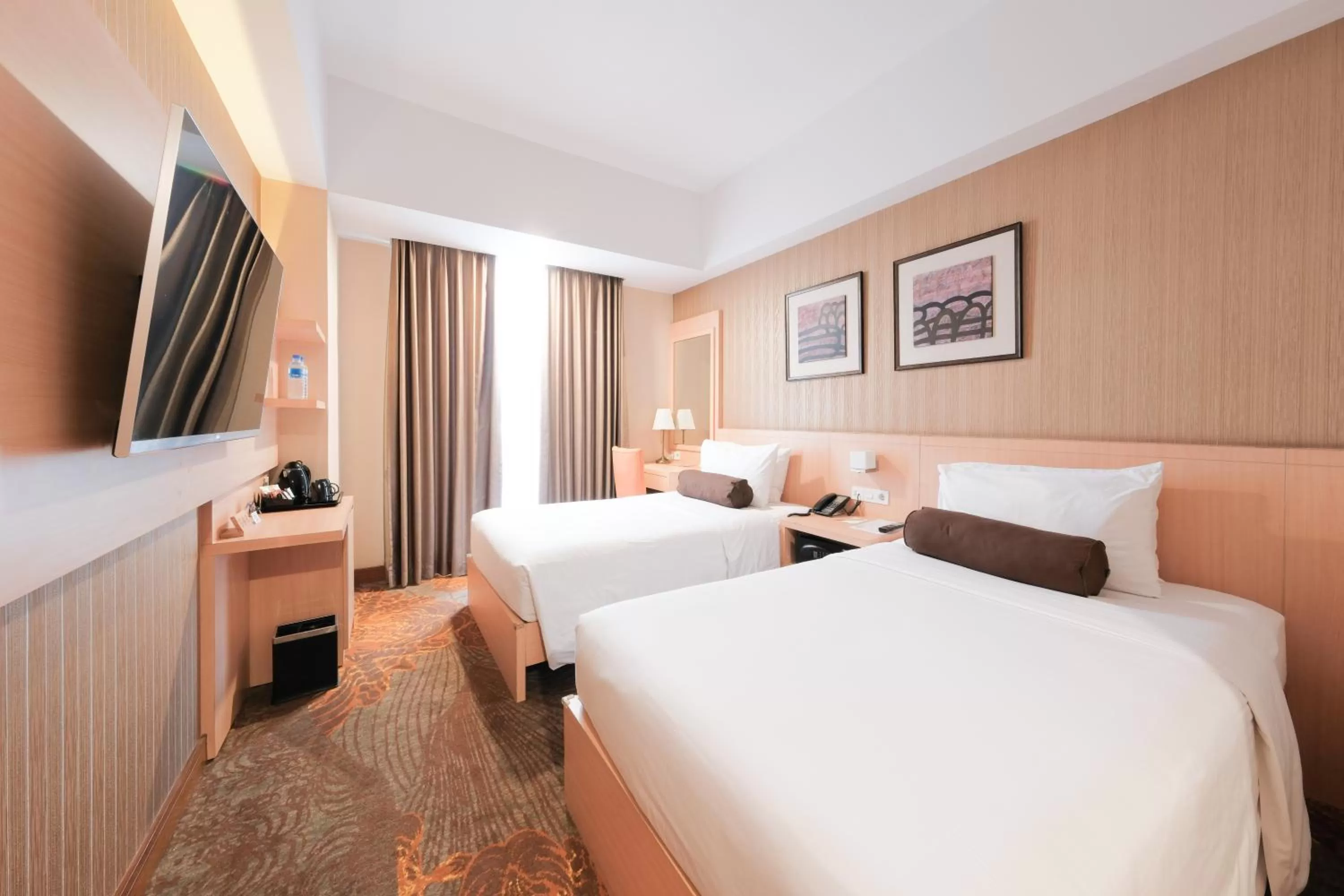 Deluxe Twin Room - Smoking in Hotel Chanti Managed by TENTREM Hotel Management Indonesia