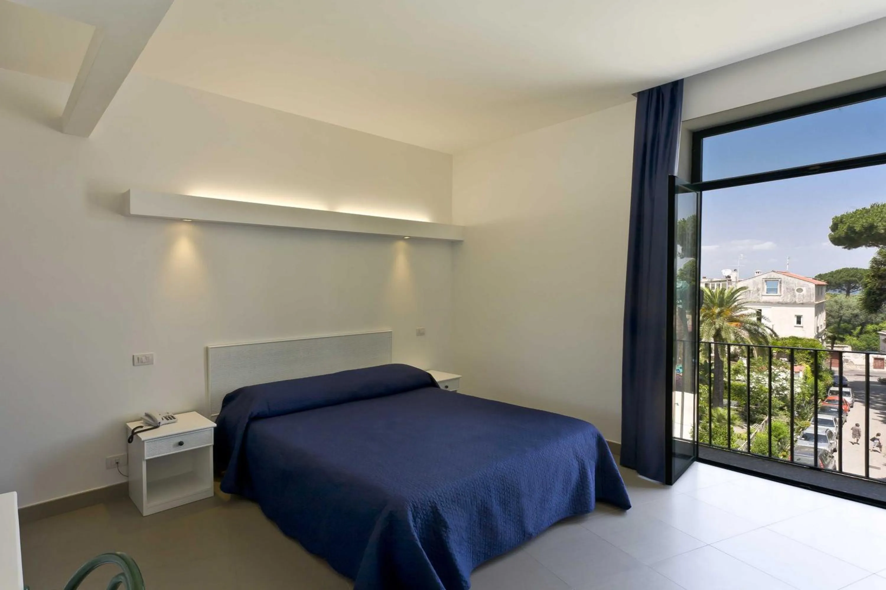 Double Room in Hotel Eden