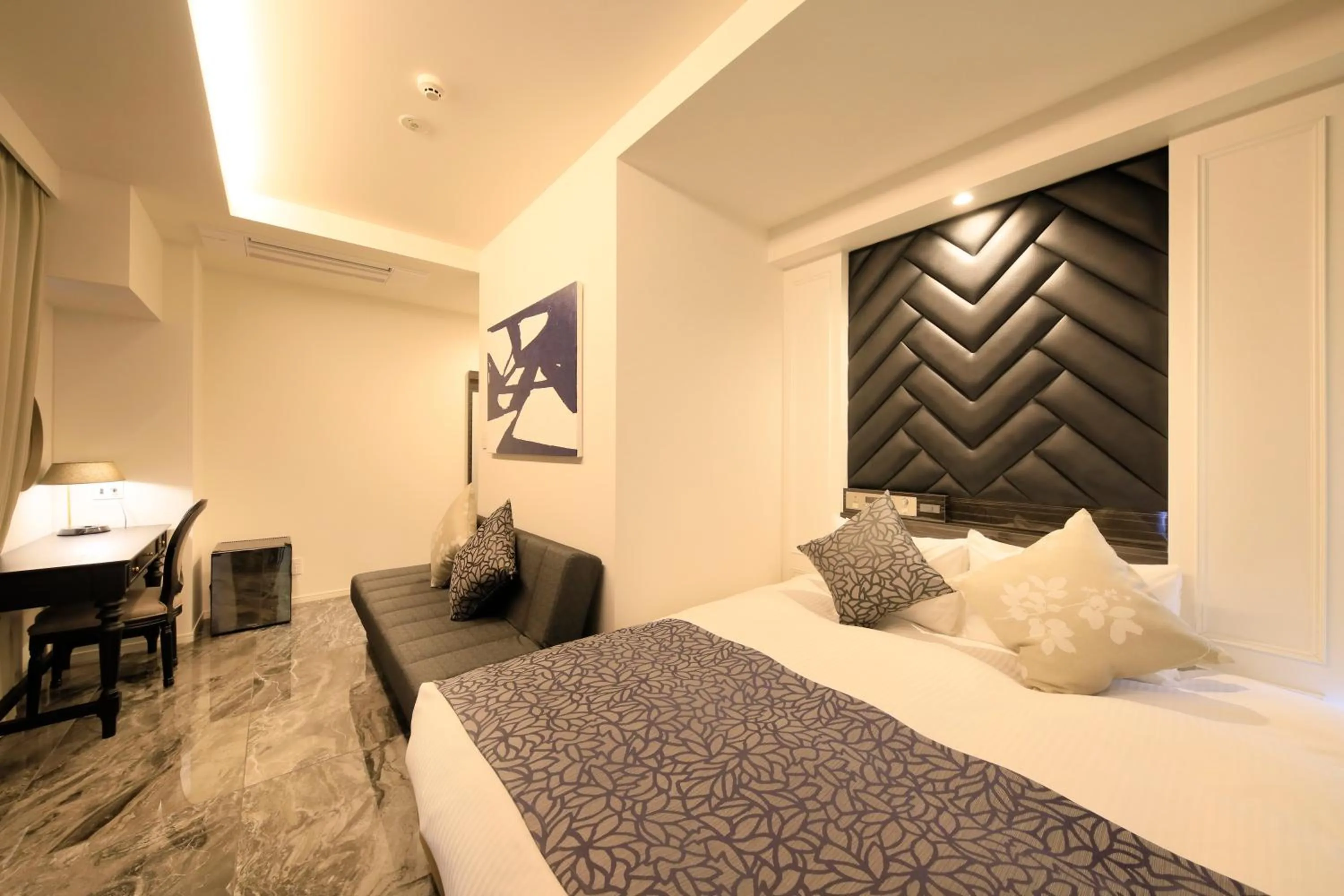 Superior King Room - single occupancy - Annex - Non-Smoking in Centurion Hotel Residential Akasaka Station