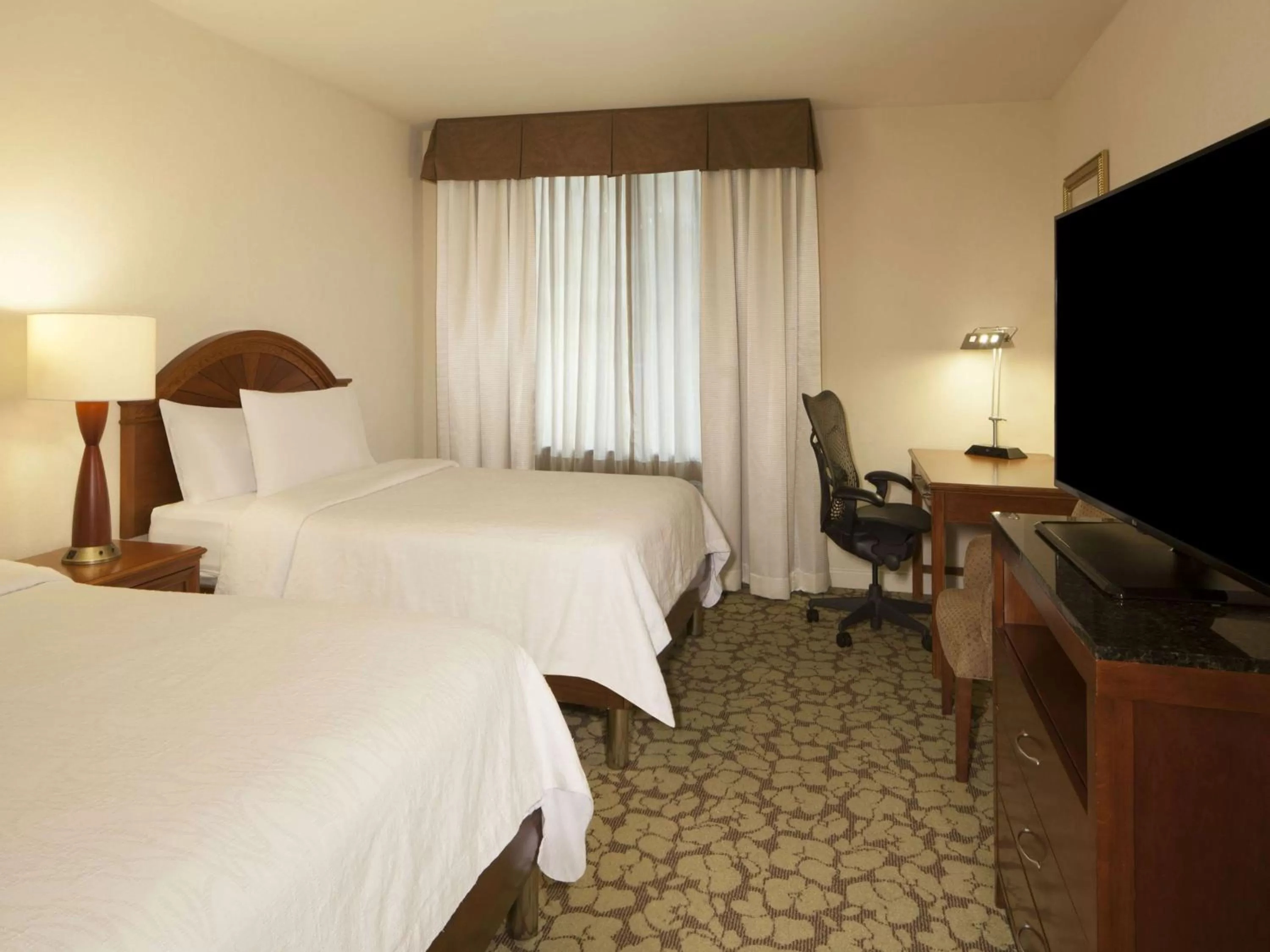 Queen Room with Two Queen Beds in Hilton Garden Inn Virginia Beach Town Center