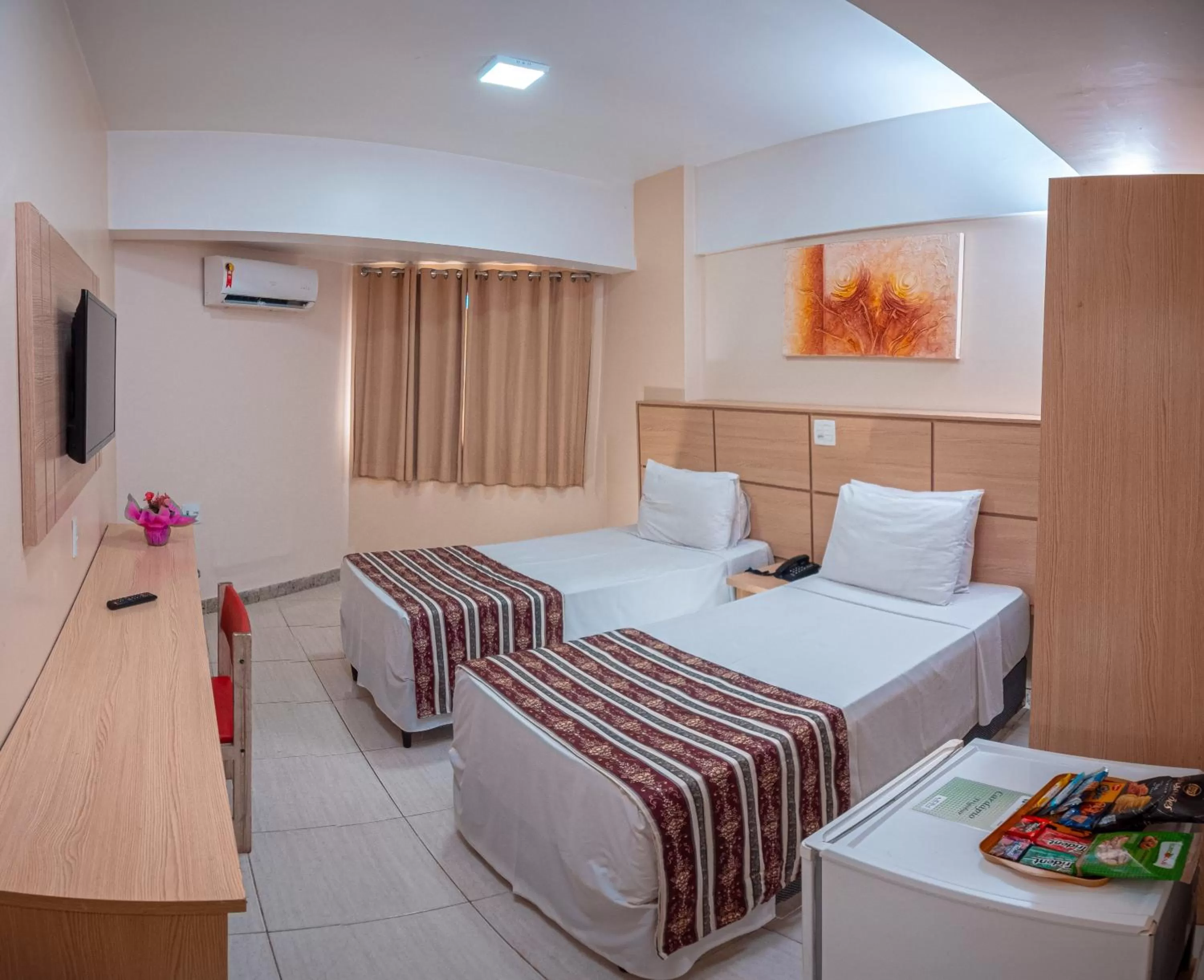 Standard Twin Room in Hotel Golden Park Salvador By Nacional Inn