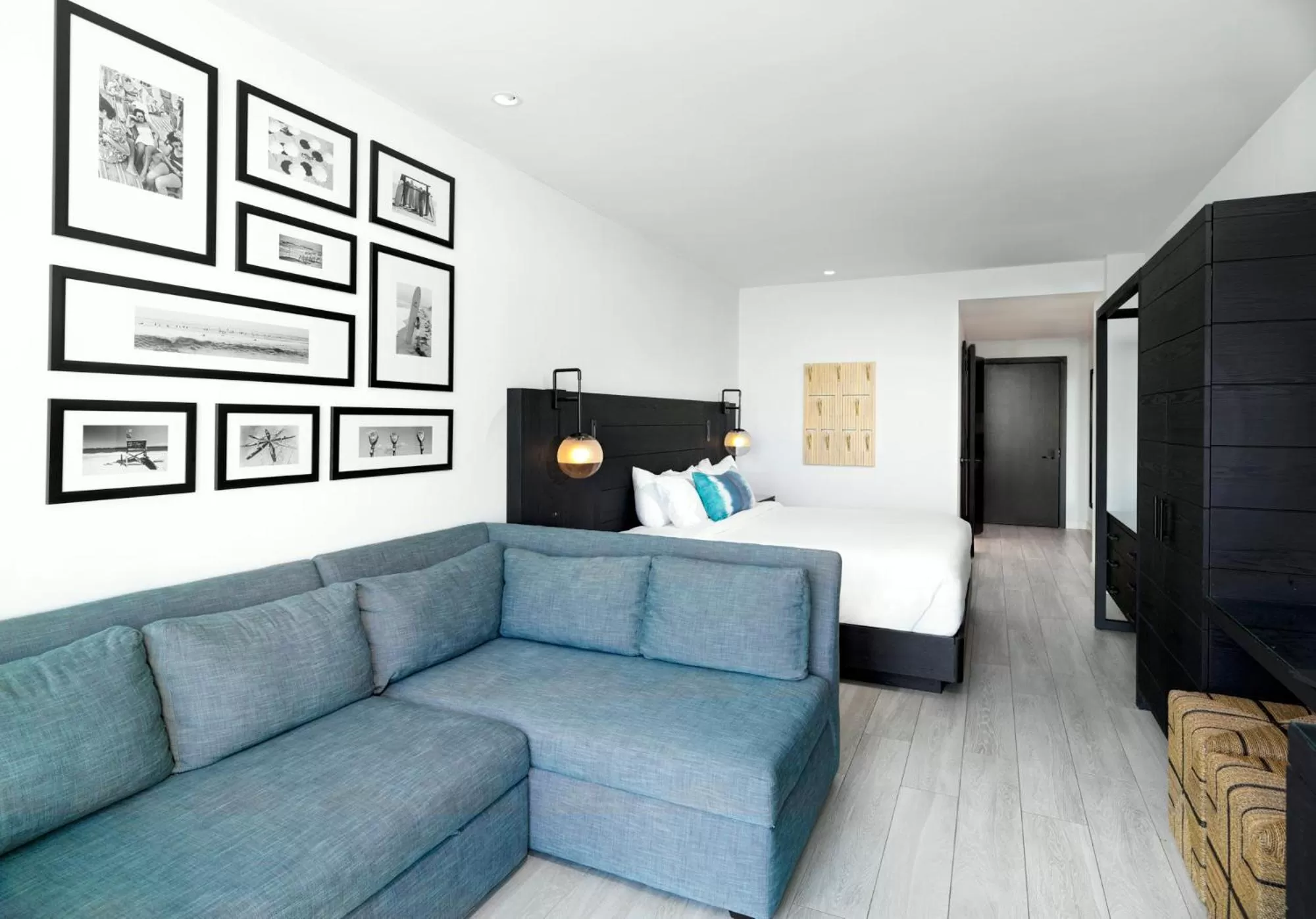 Deluxe King Suite in Wave Resort