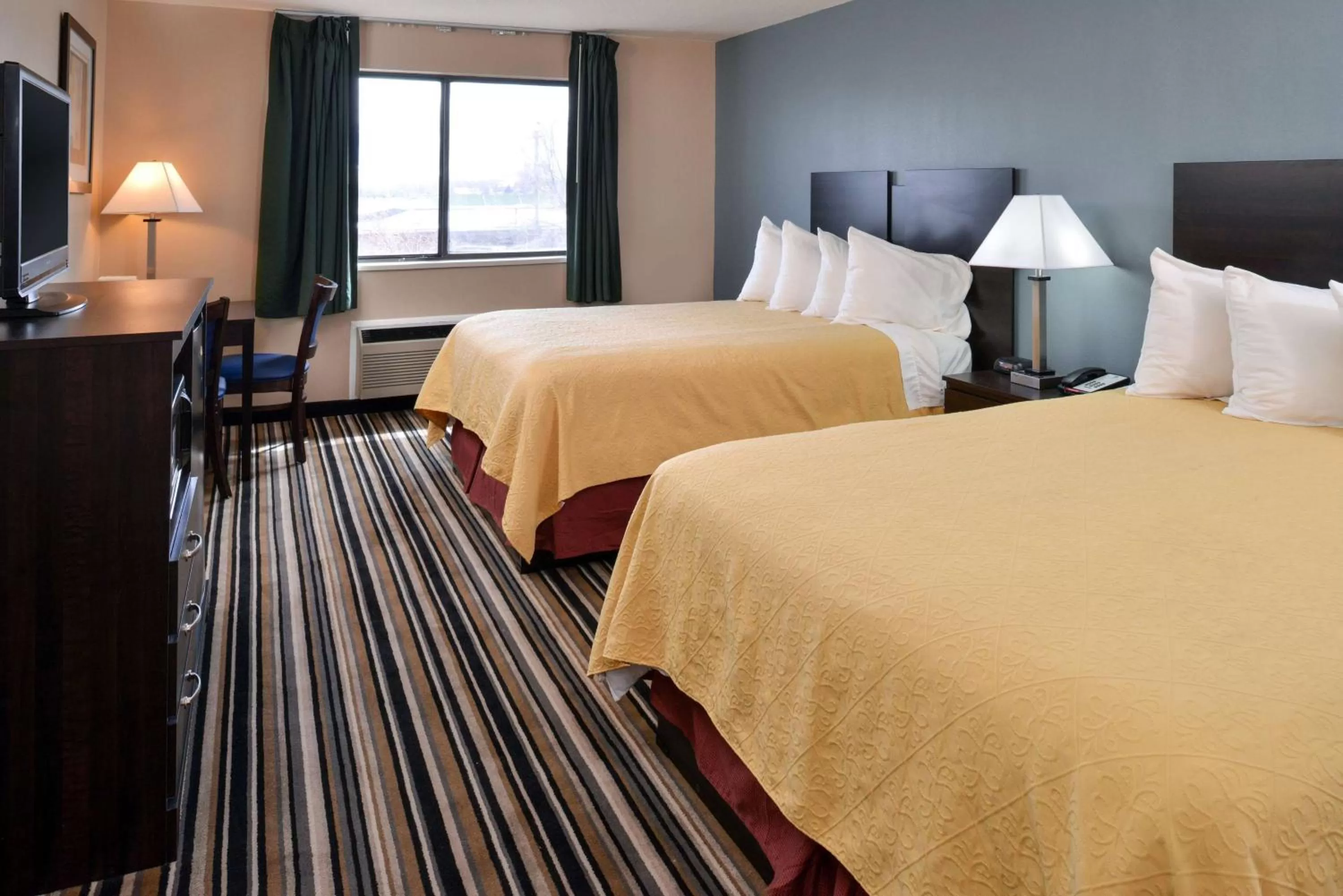 Queen Room with Two Queen Beds, Mobility Access Room and Roll-In-Shower, Non-Smoking in Wingate by Wyndham Beaver I-15