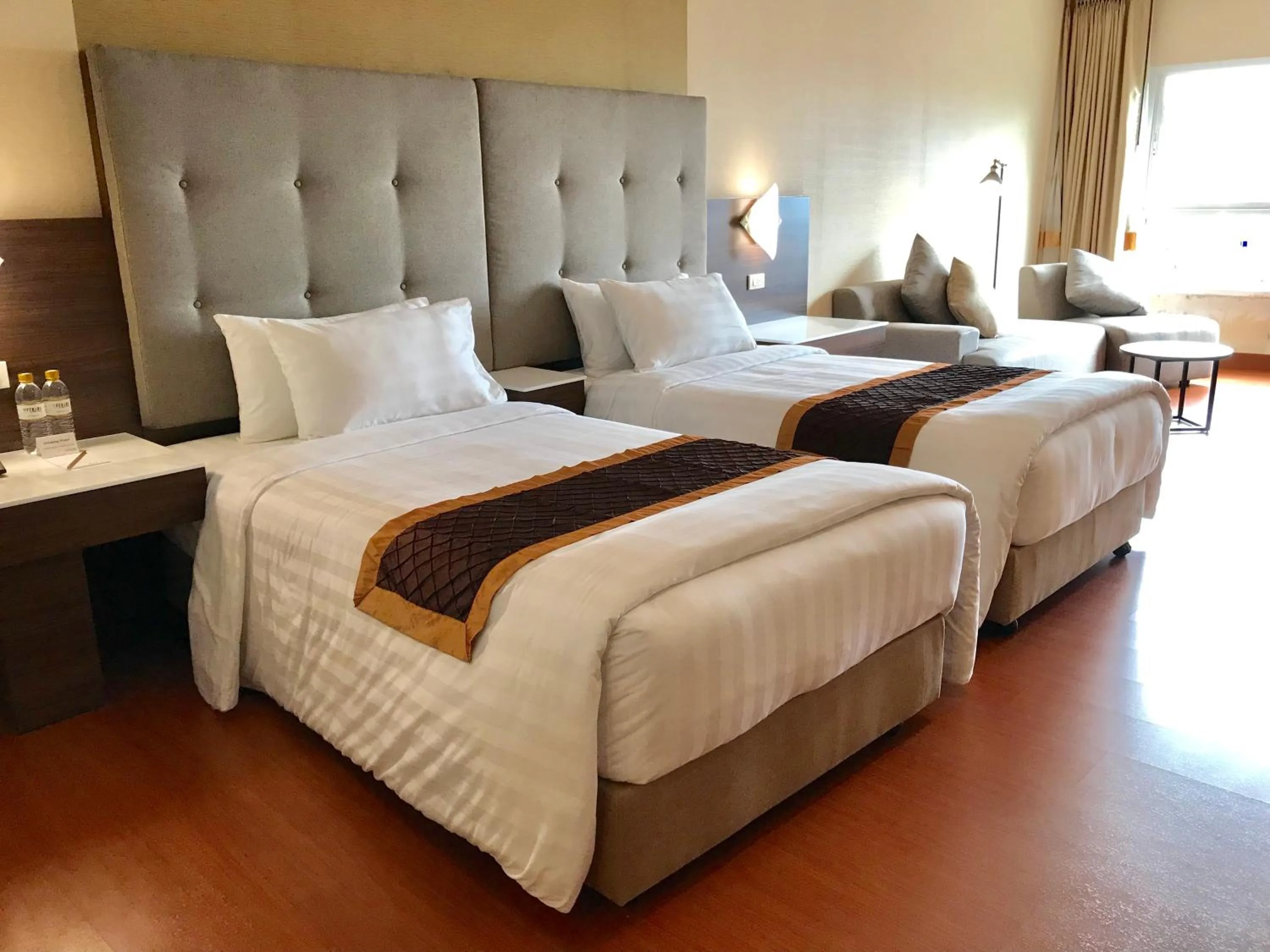Premier Deluxe Room in Furama Chiang Mai