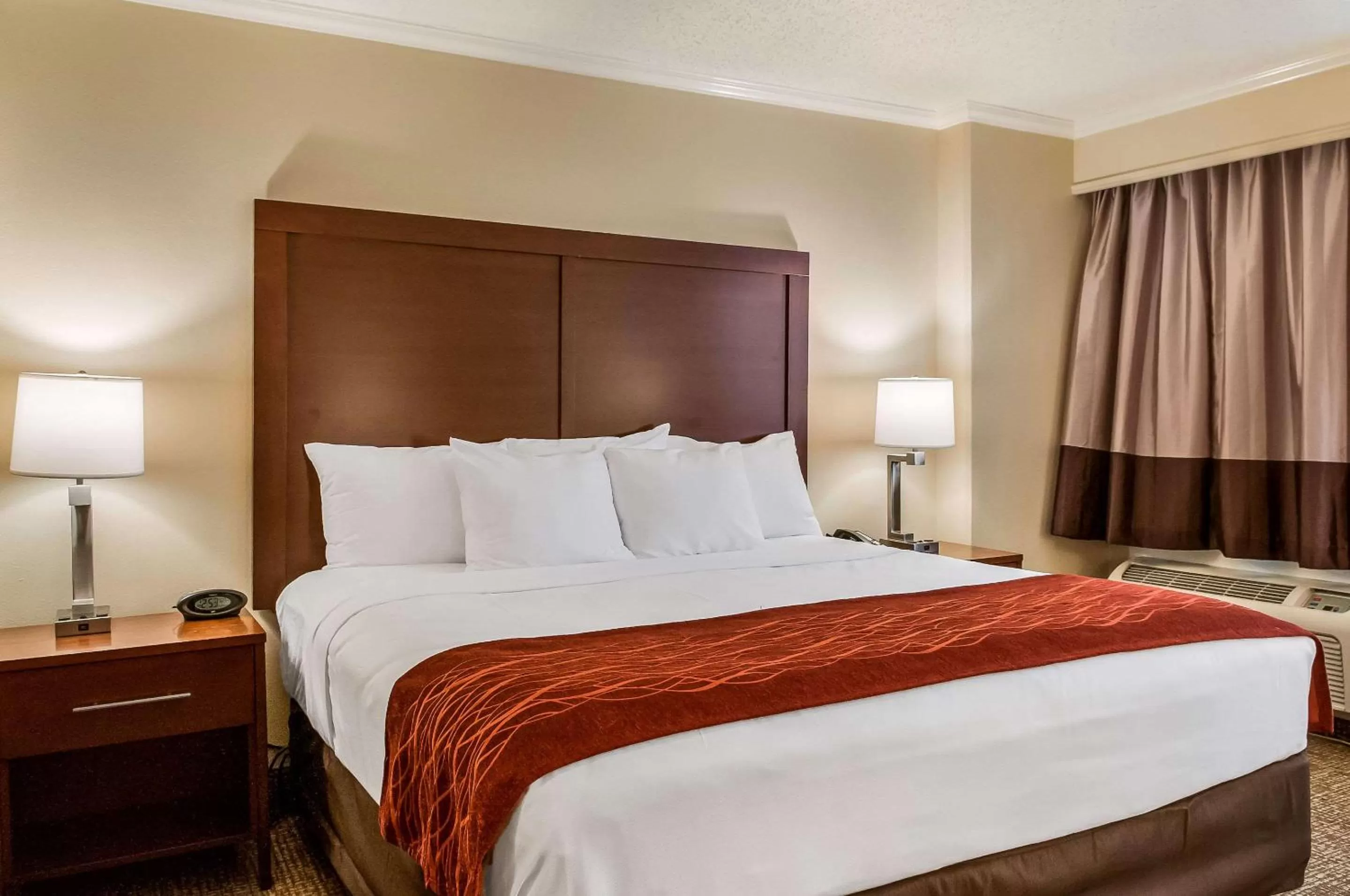 King Room - Non-Smoking in Comfort Inn & Suites At Copeland Tower