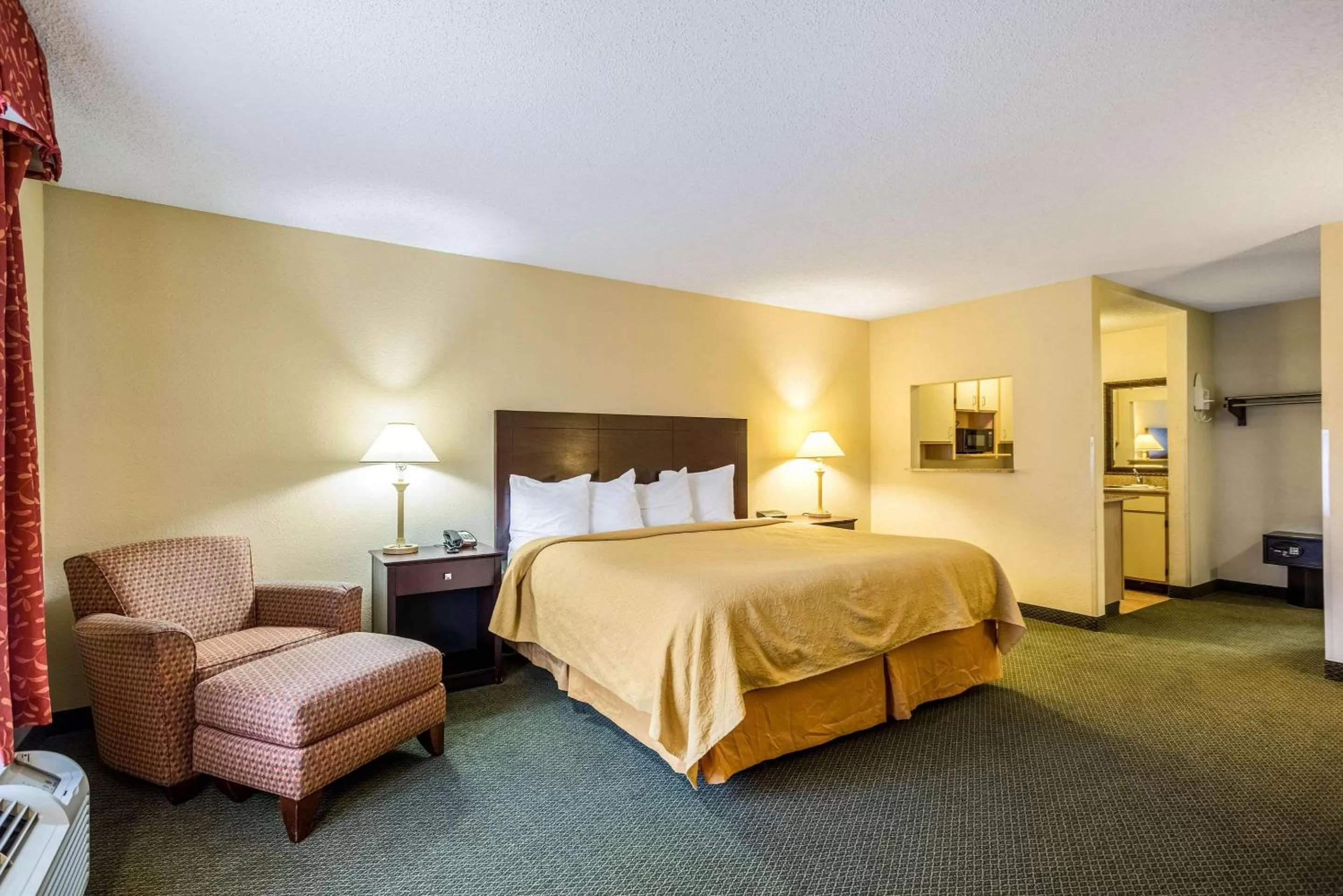 King Room - Smoking  in Quality Inn Heber Springs