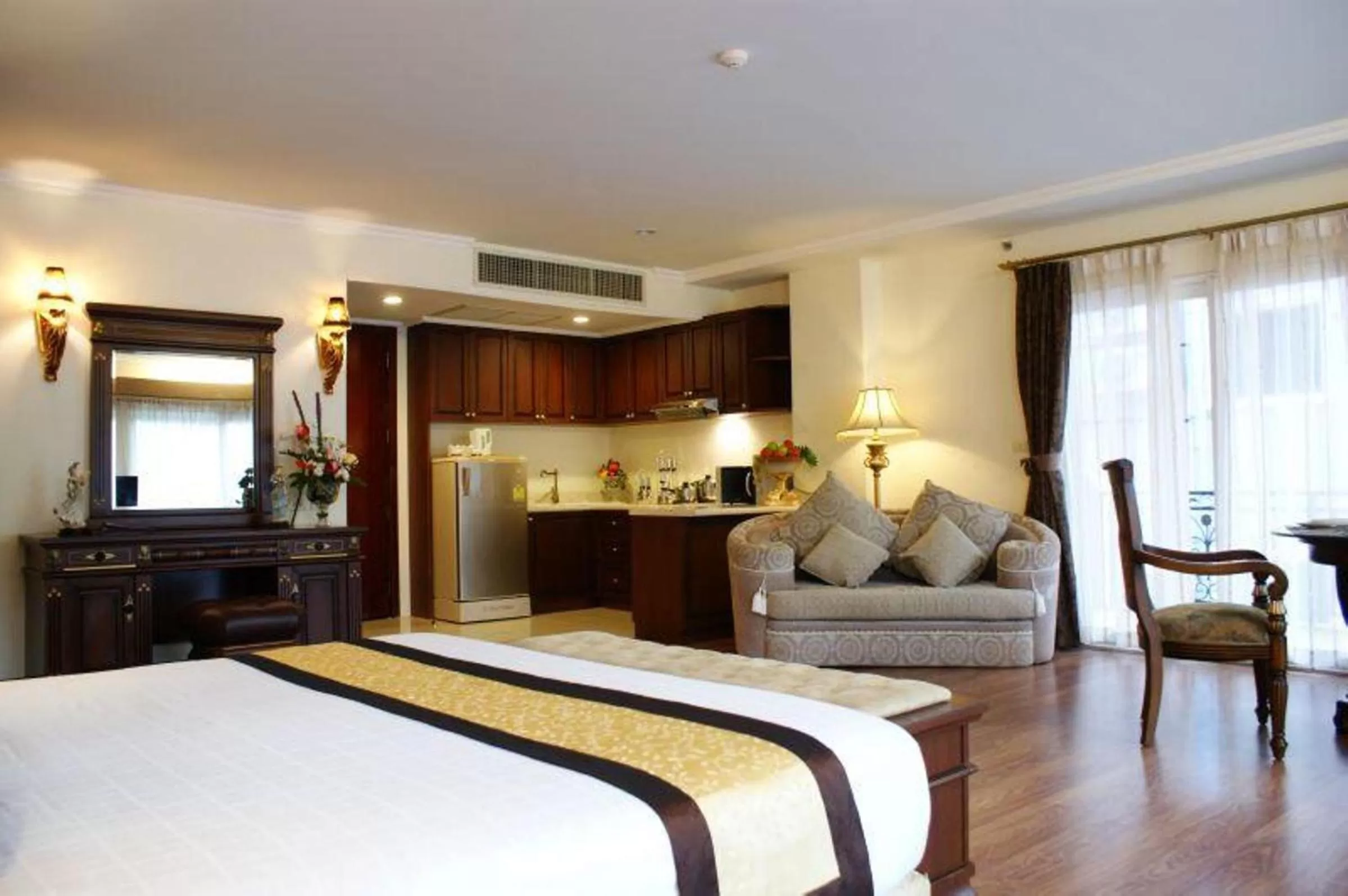 Superior Double Room in LK Metropole