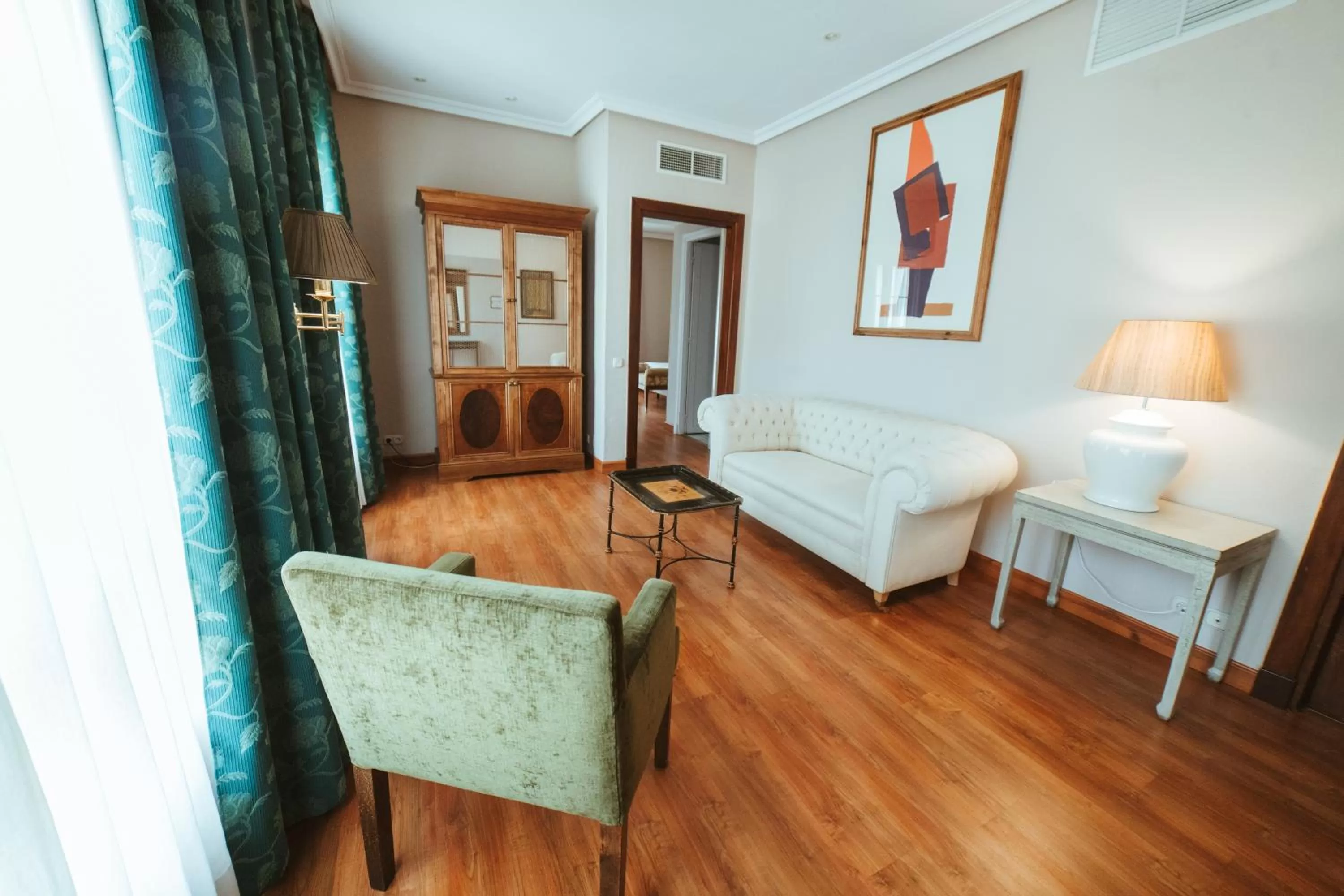 Suite in Barceló León Conde Luna