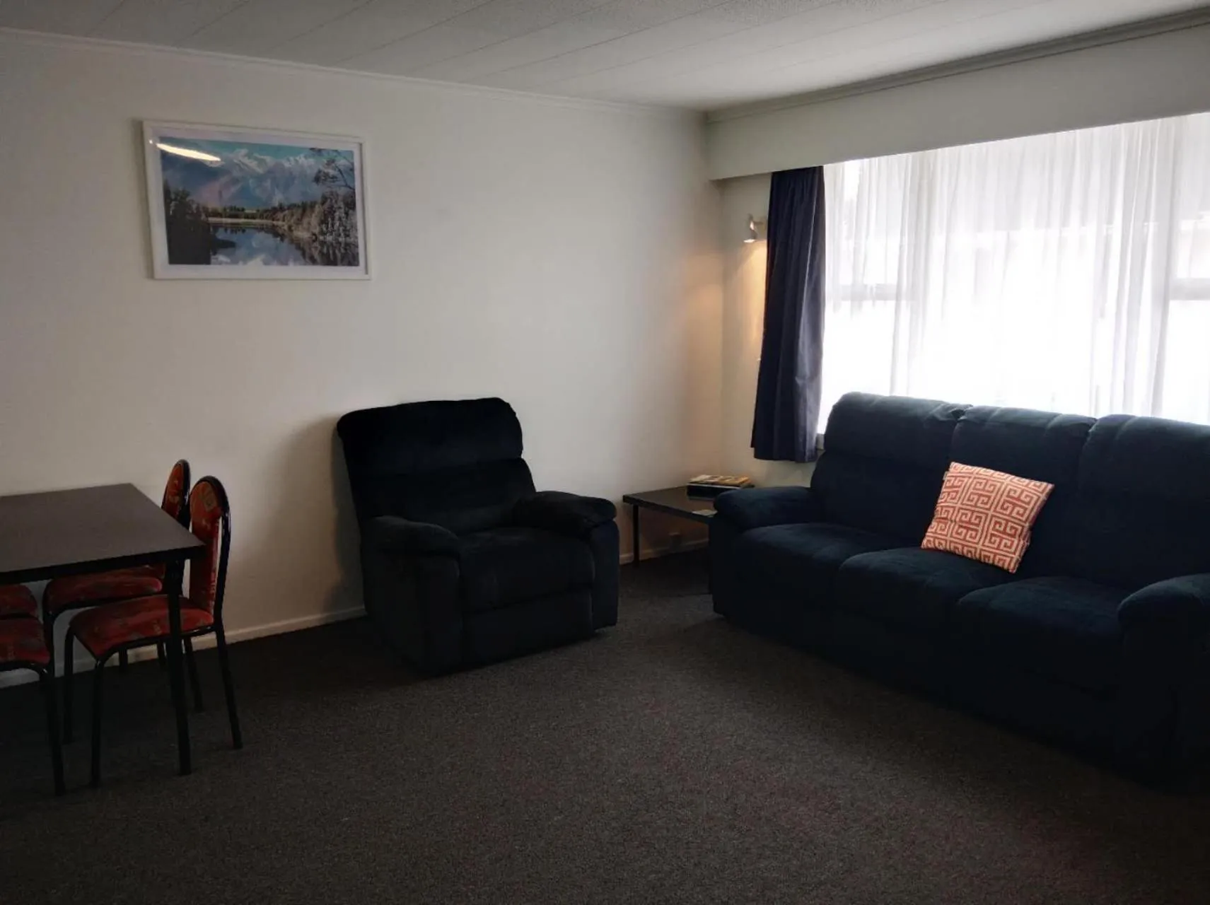 Two-Bedroom Apartment in Queens Park Motels
