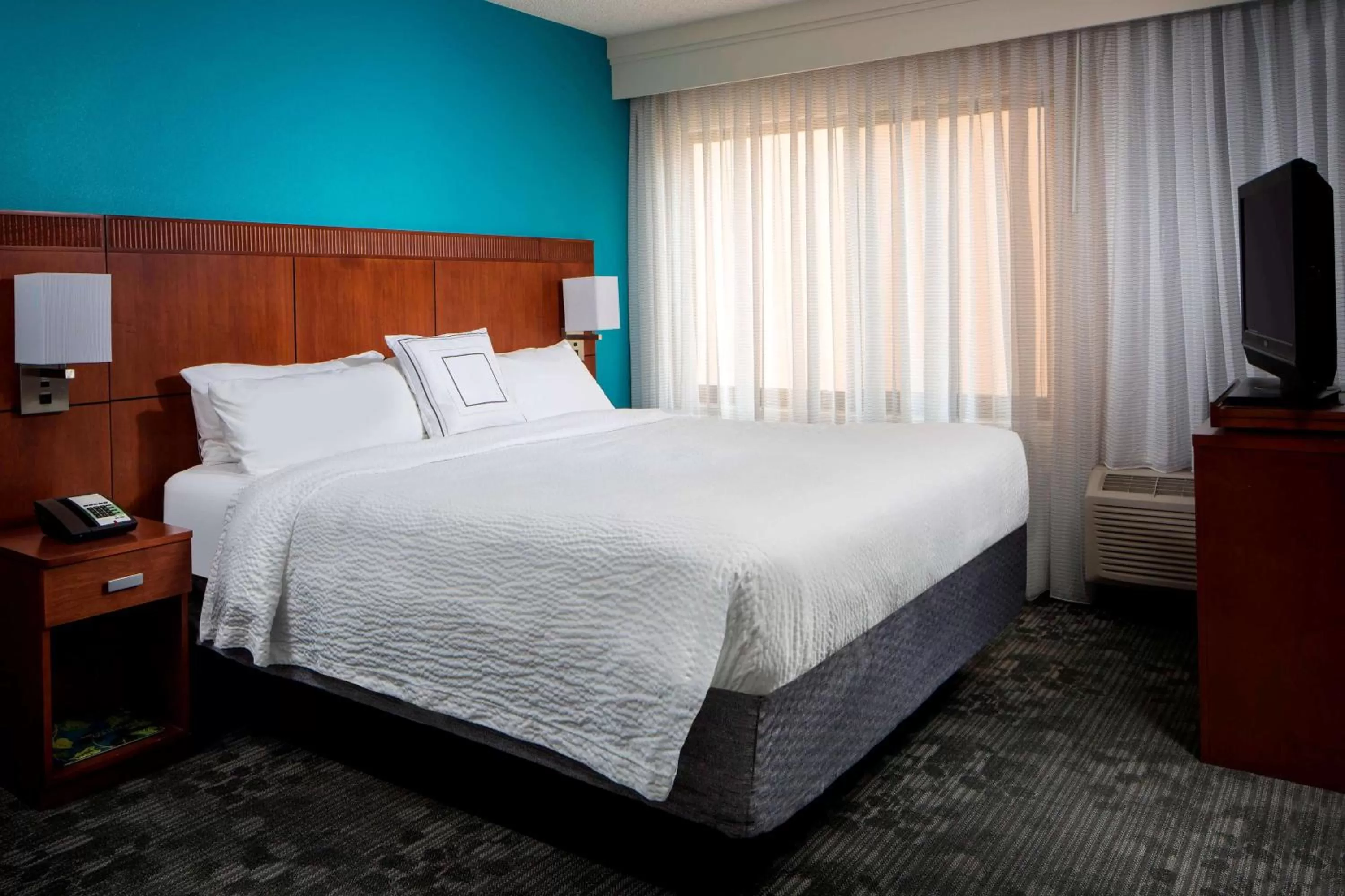 One Bedroom Suite - King - Pool View in Sonesta Select Boca Raton Town Center