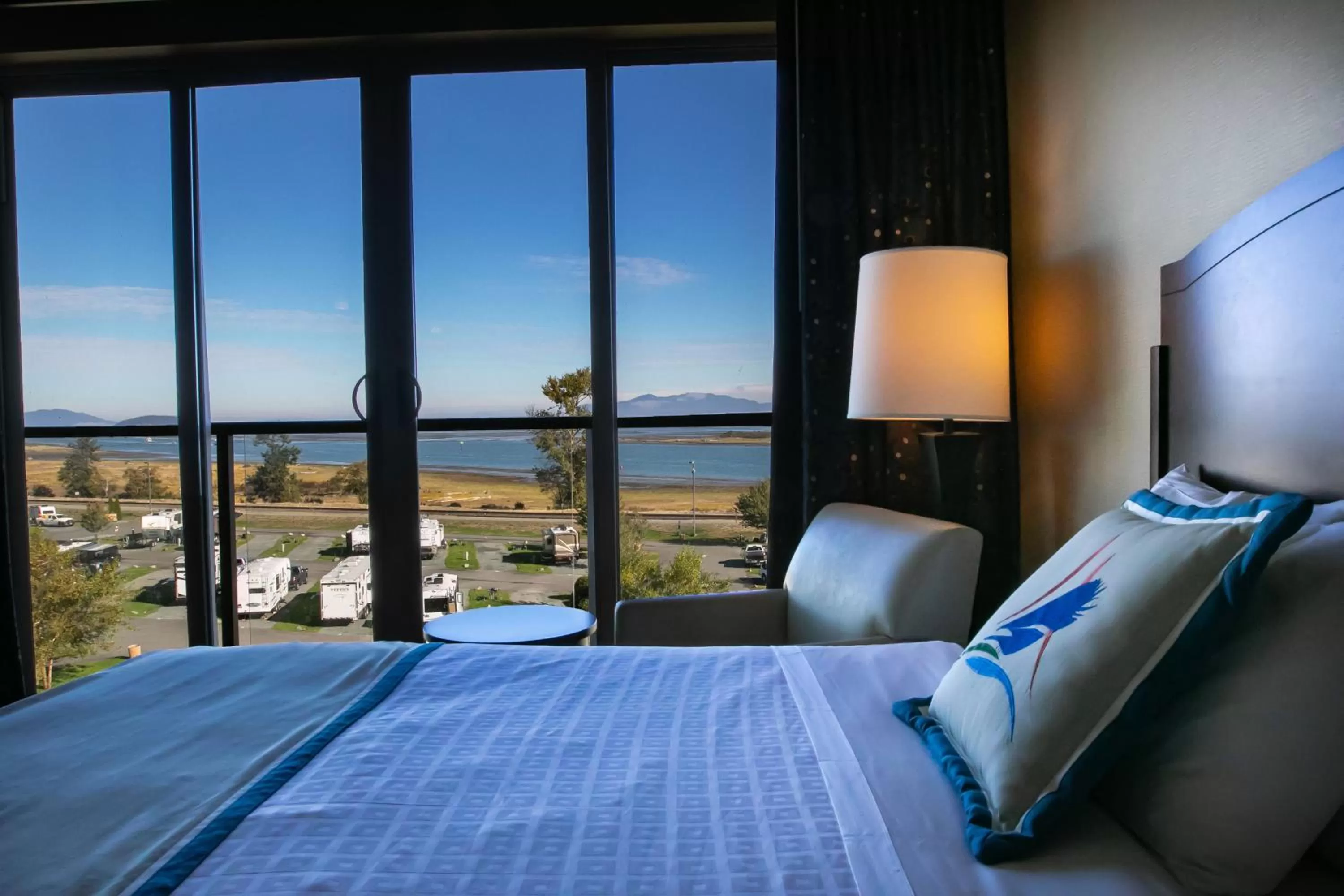 Queen Room with Sea View in Swinomish Casino & Lodge