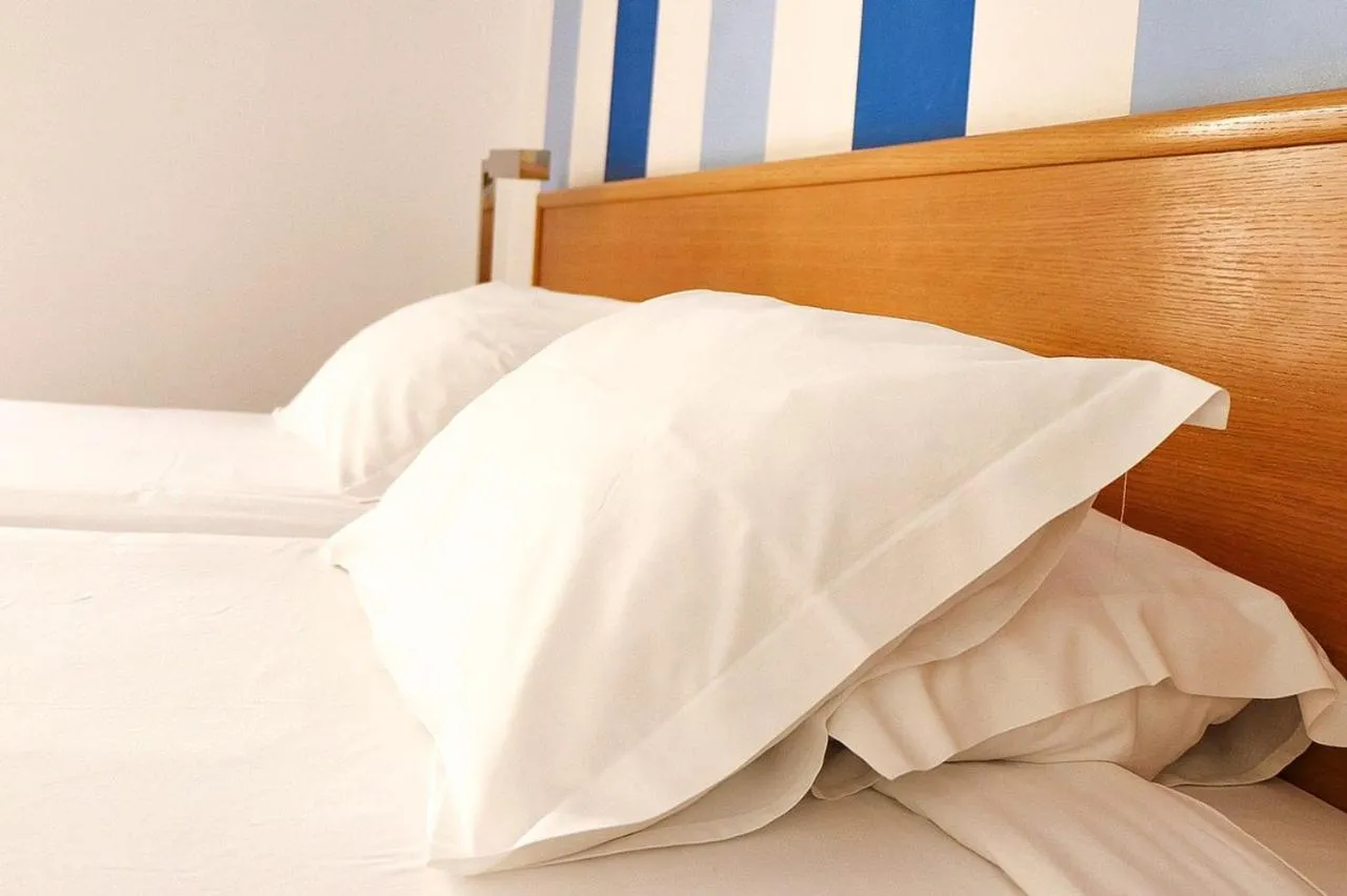 Double or Twin Room - single occupancy in Amparo