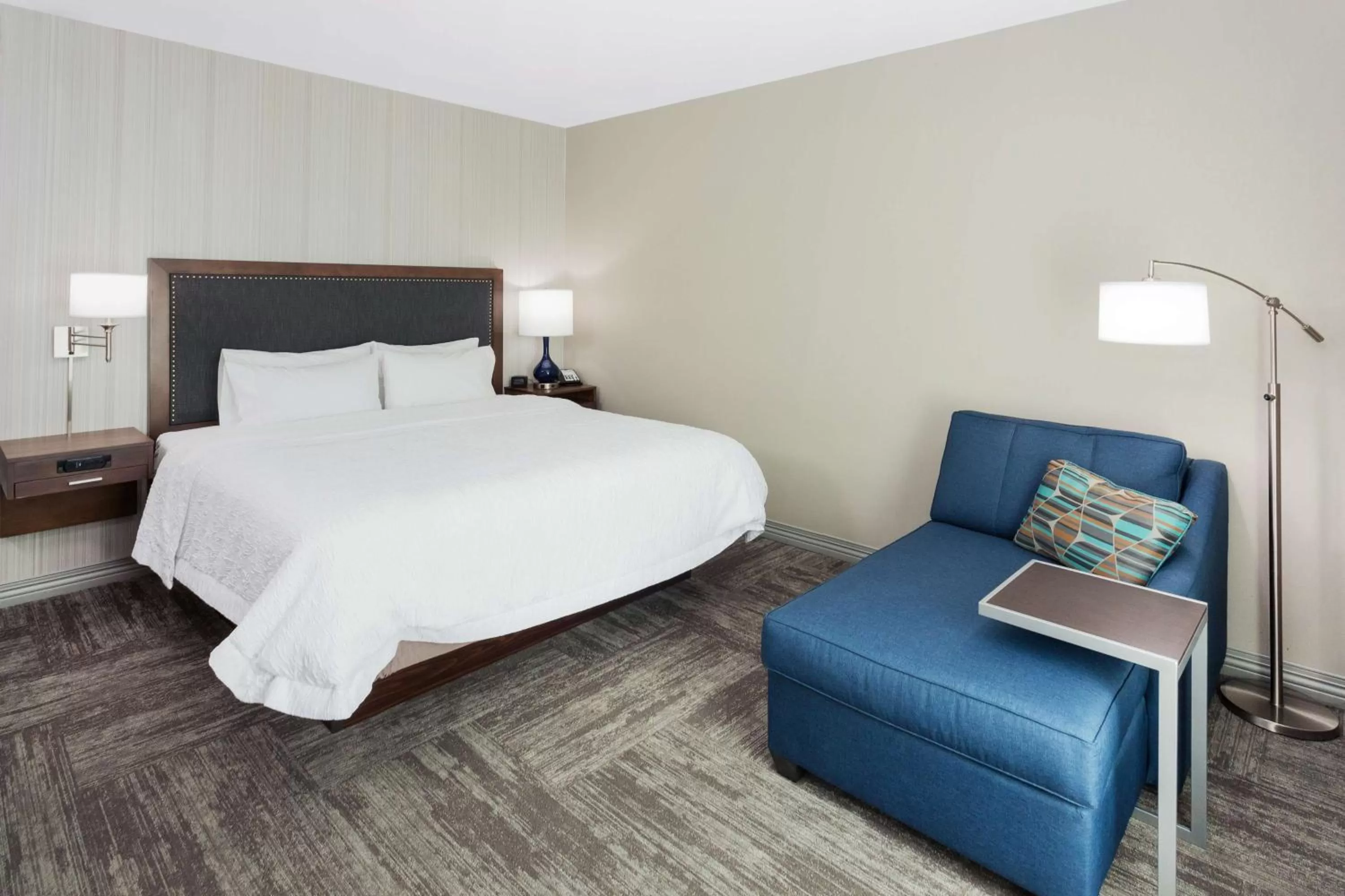 Standard King Room - Non-Smoking  in Hampton Inn Kennebunk Kennebunkport Me