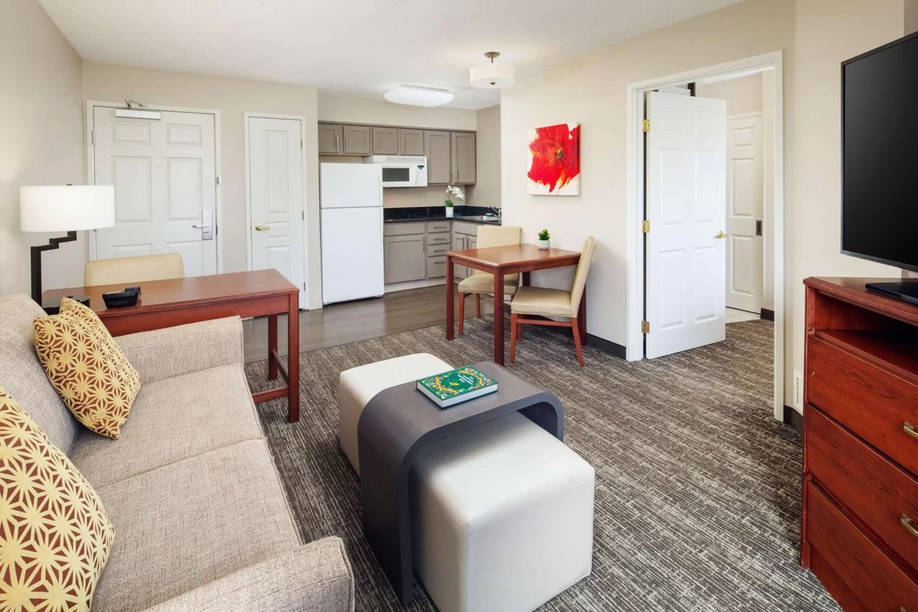One Bedroom Queen Suite - Disability Access in Homewood Suites by Hilton Columbus-Dublin
