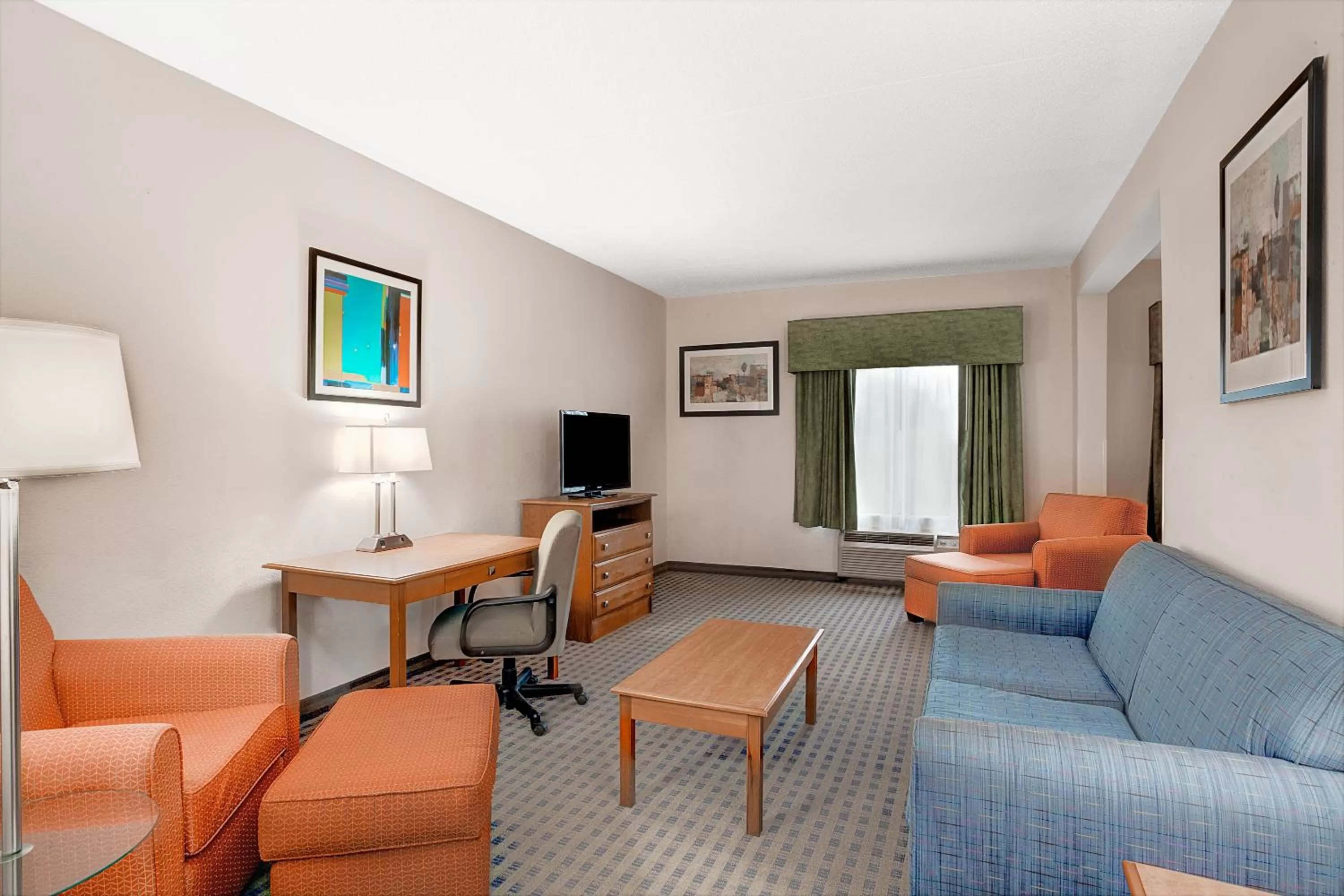 King Room - Disability Access/Non-Smoking in Wingate by Wyndham Atlanta Fairburn