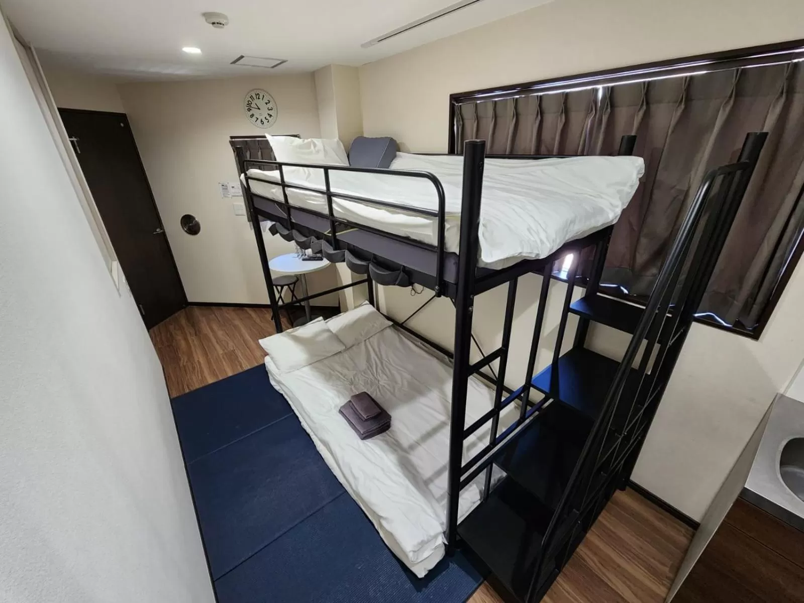 Suite in 043AKIHABARA