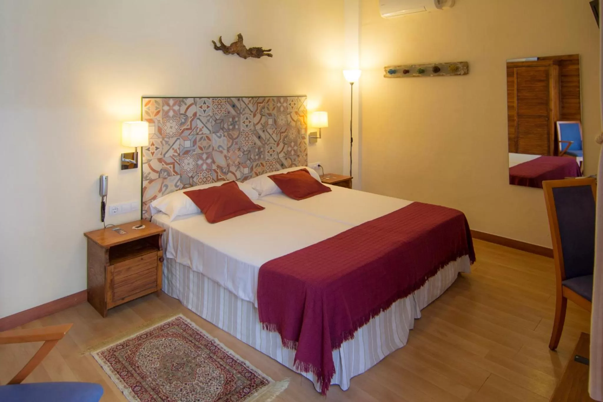 Twin Room - Disability Access in Gara Hotel