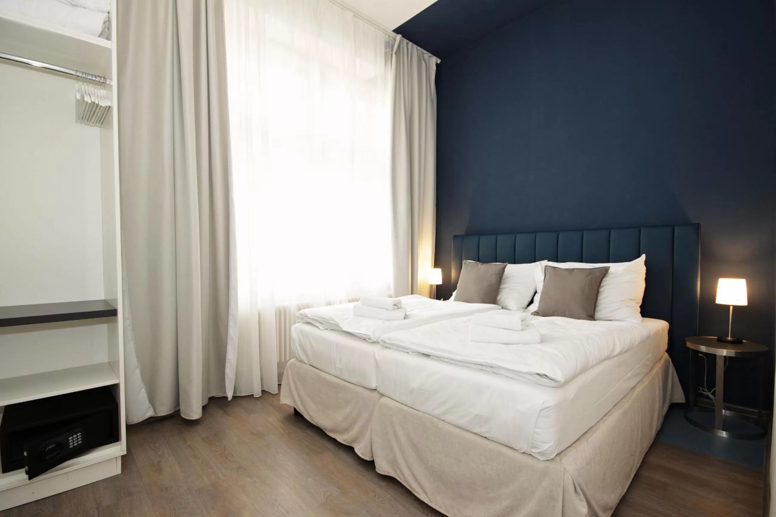 Executive Suite in Alveo Suites