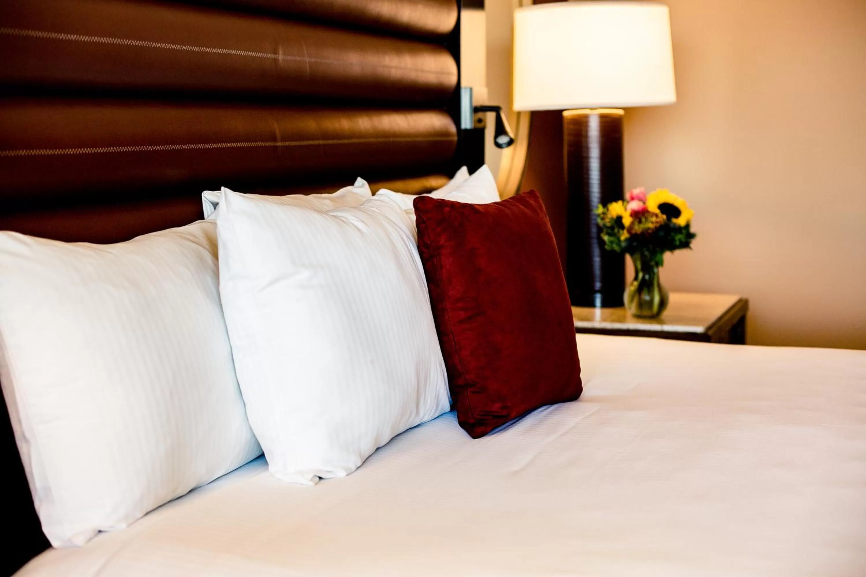 Queen Room with Two Queen Beds in Overton Hotel and Conference Center