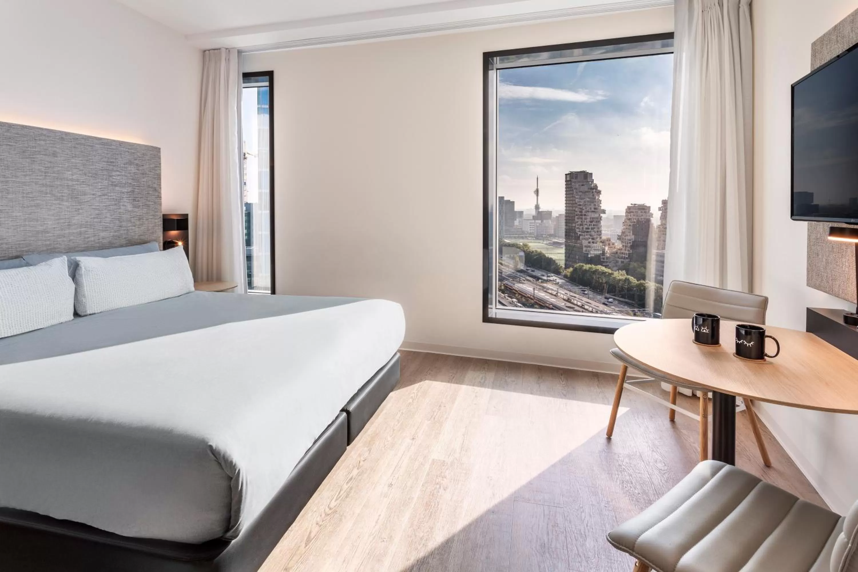 The Innside Premium Room in INNSiDE by Meliá Amsterdam