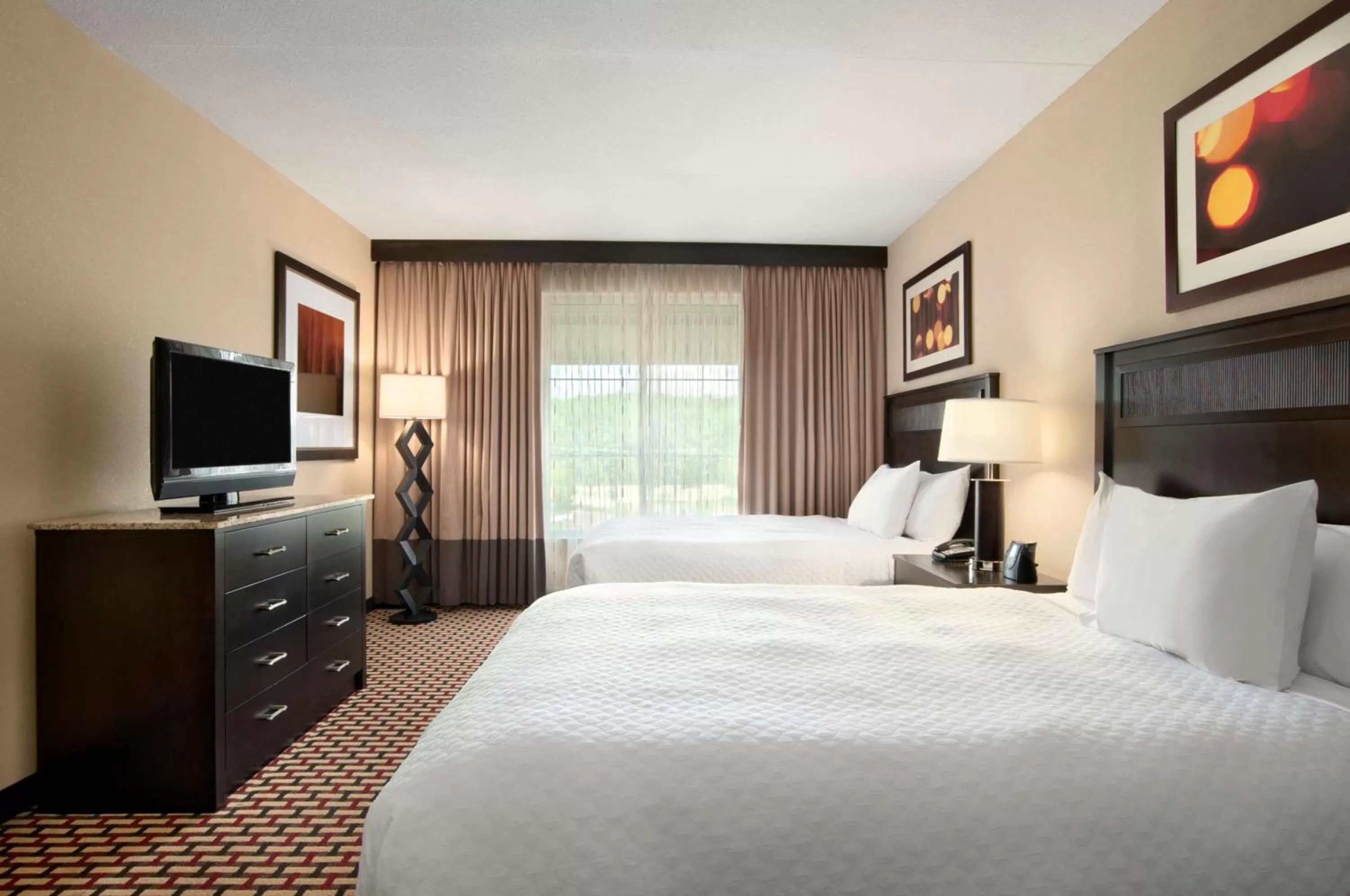 Suite with Two Queen Beds and Shower - Mobility Access/Non-Smoking in Embassy Suites by Hilton Jackson North Ridgeland