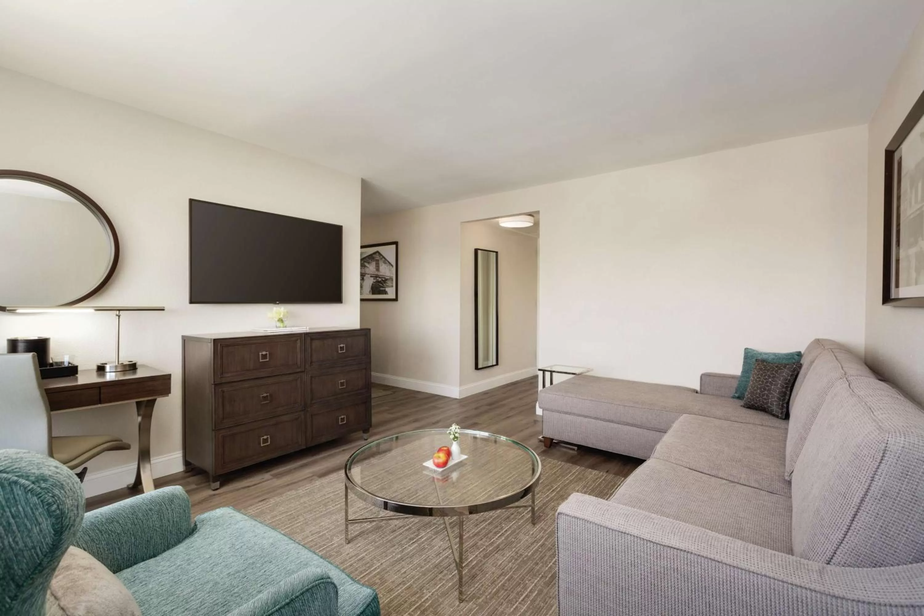 Junior Suite with Two Double Beds and Historic City View in Hotel Ballast Wilmington, Tapestry Collection by Hilton