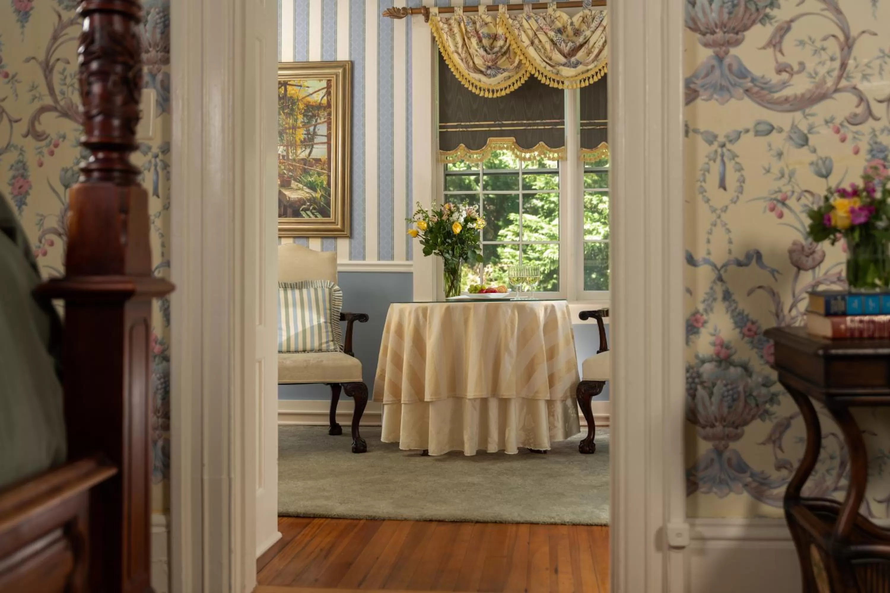 King Suite in Albemarle Inn - Asheville