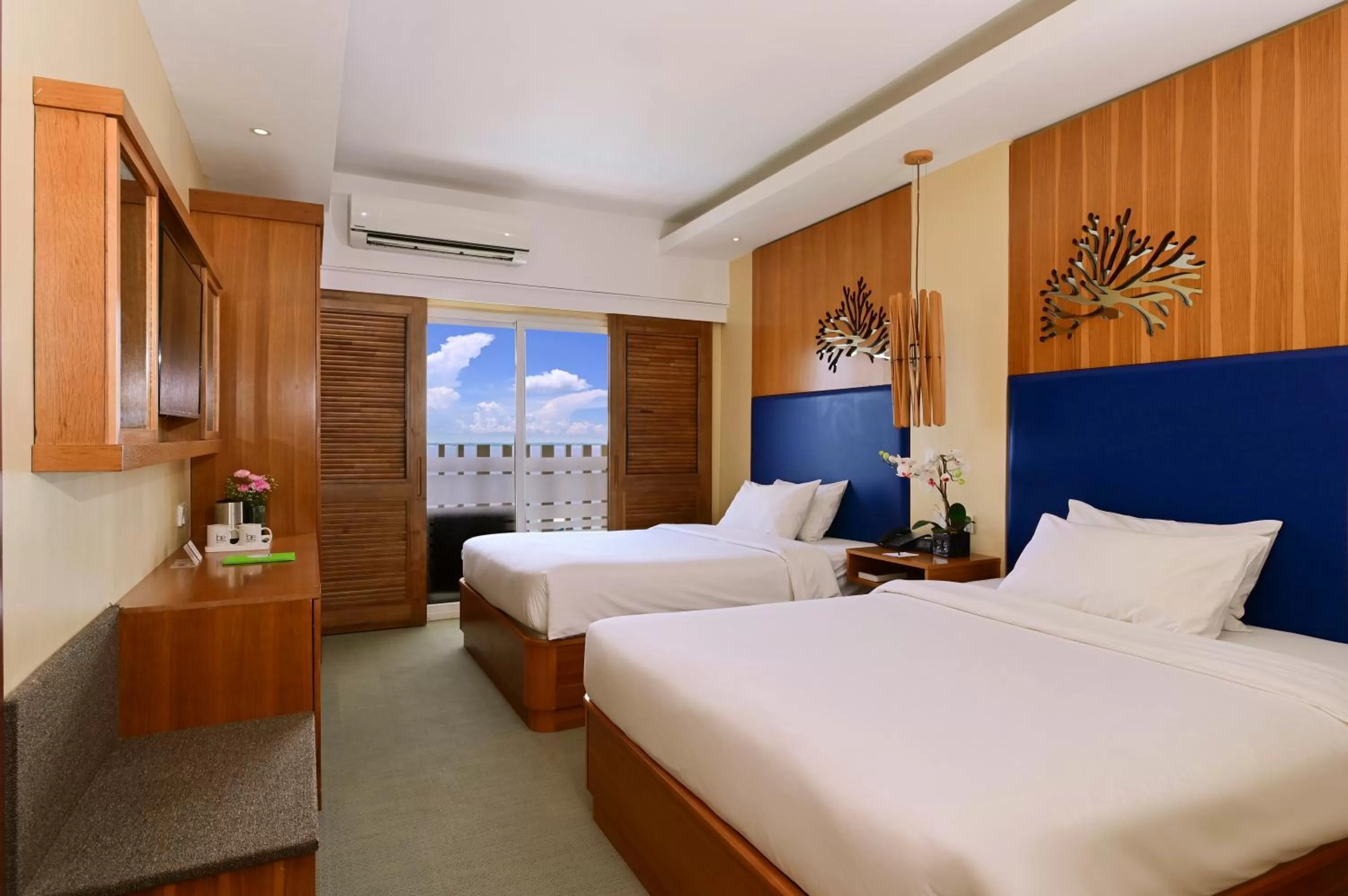 Be Chic - Twin Room in BE Resort Mactan