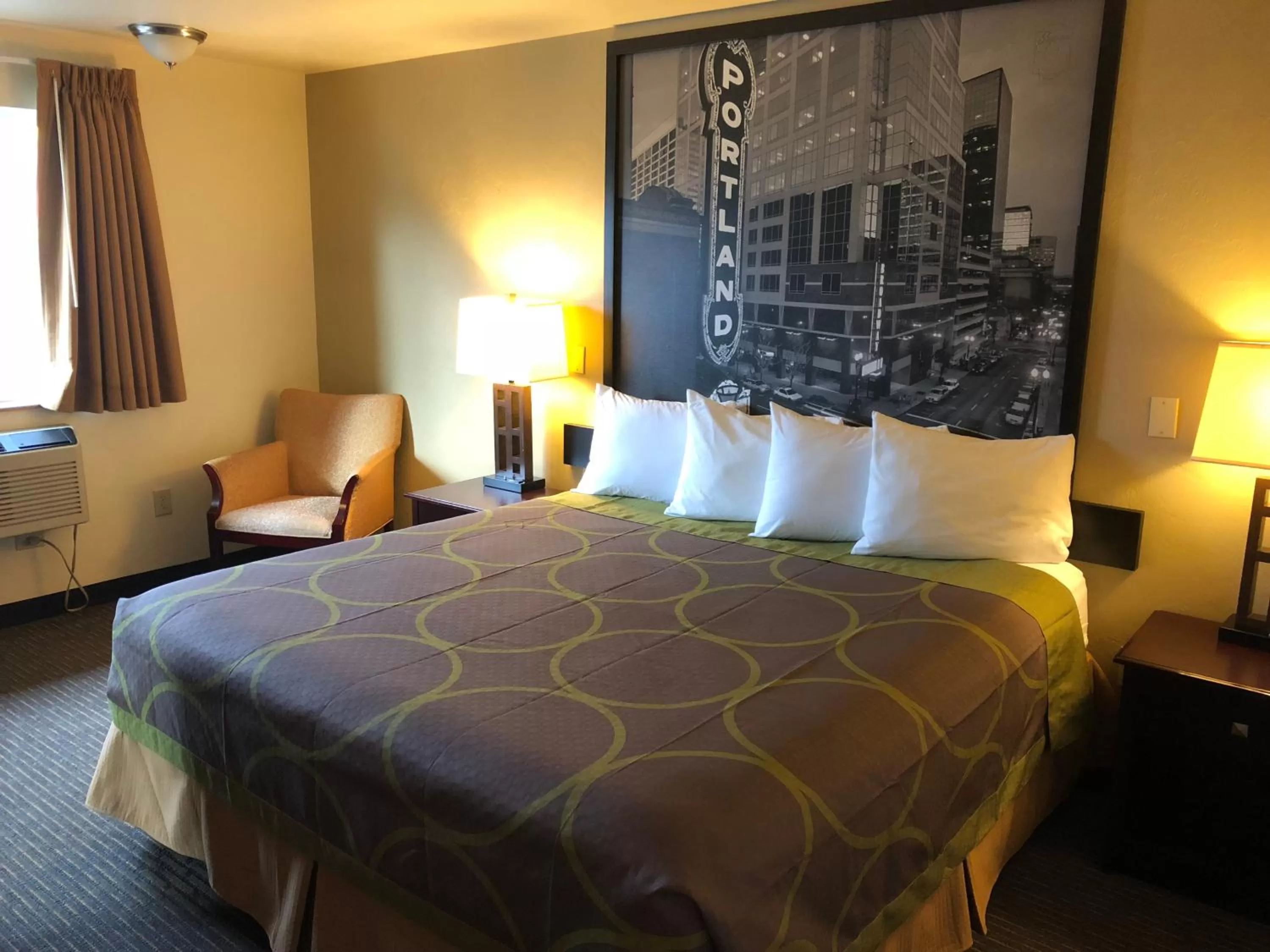 One Bedroom Queen Suite - Non-Smoking in Super 8 by Wyndham Woodburn