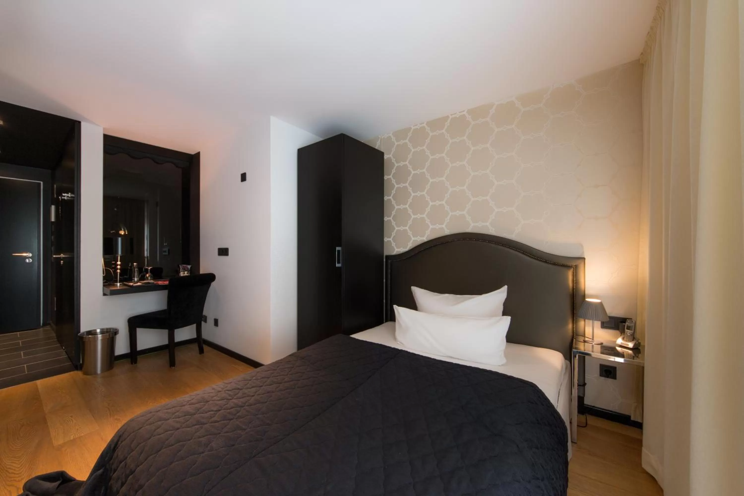 Single Room in La Mansion Vi Vadi Hotel