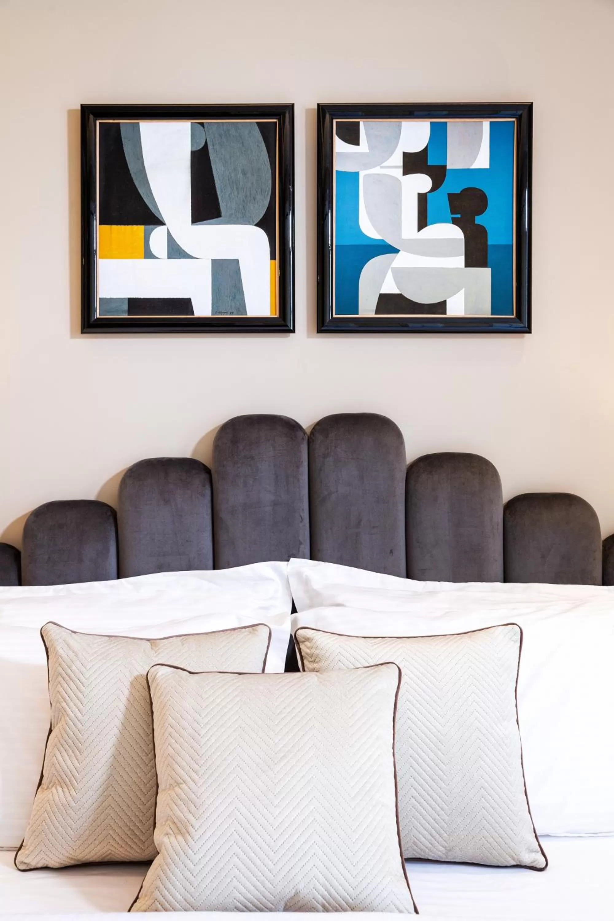 Deluxe Family Suite in Athenian Foss