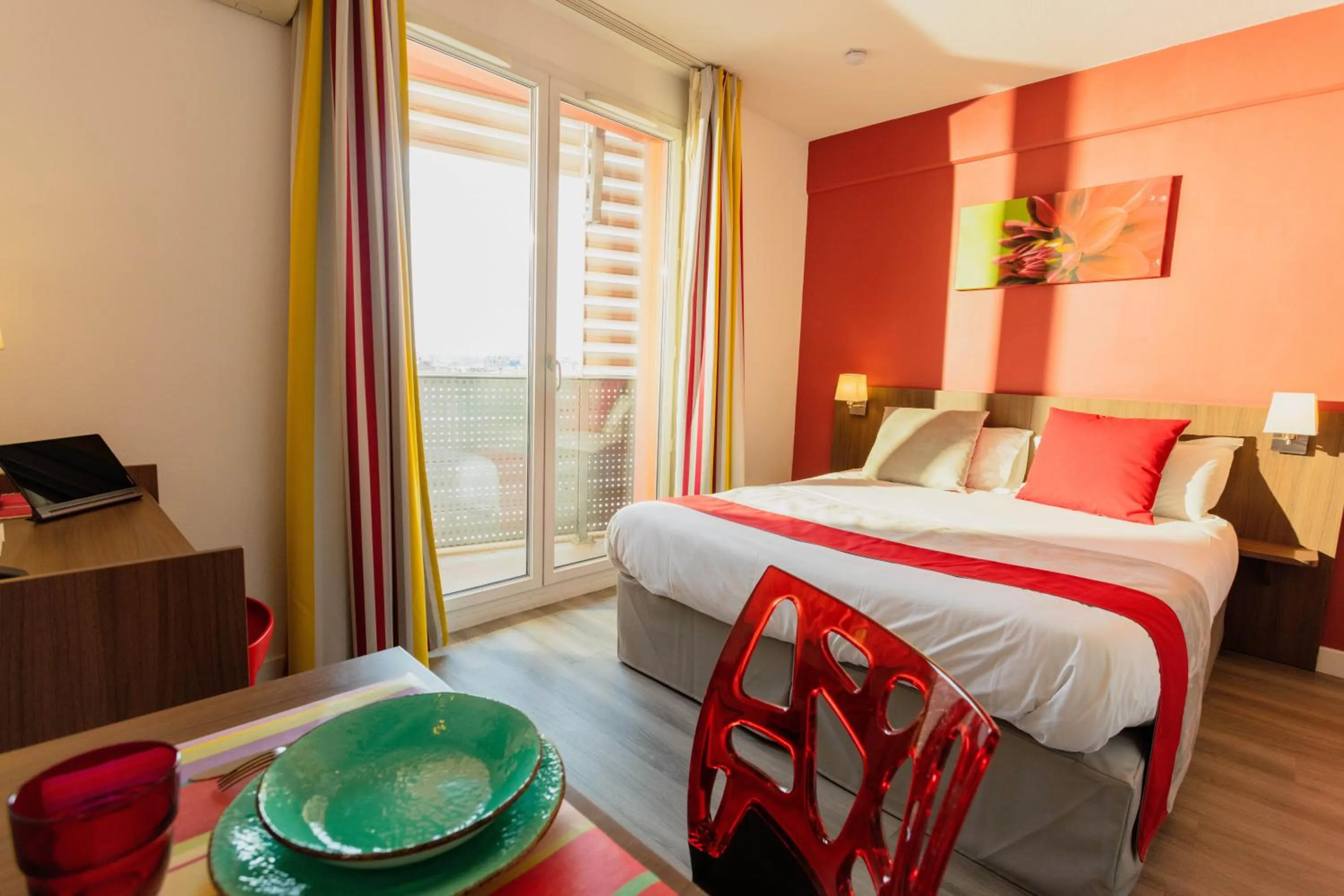 Comfort Studio Double with Balcony in Appart-Hôtel Mer & Golf City Perpignan Centre