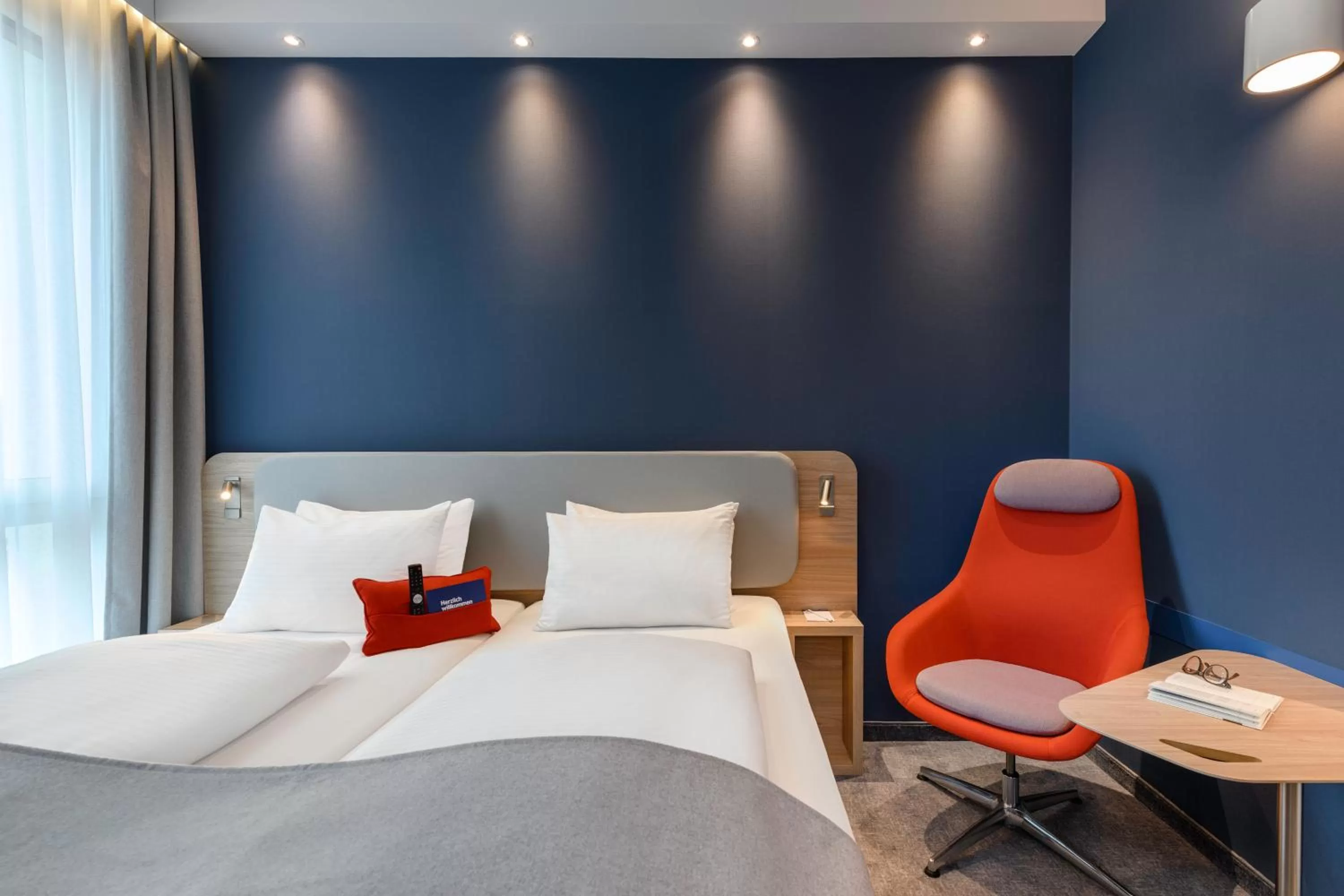 Standard Twin Room in Holiday Inn Express - Regensburg by IHG